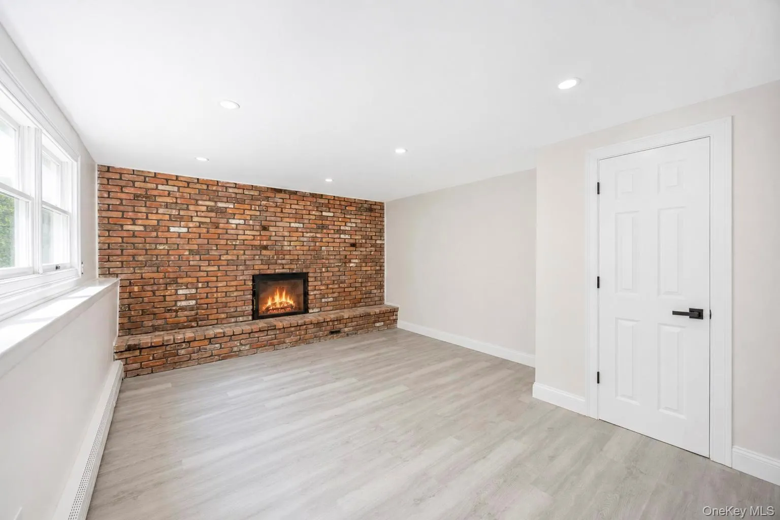 42 Noahs Path, Brookhaven, NY, 5 Bedrooms Bedrooms, 8 Rooms Rooms,3 BathroomsBathrooms,Residential,For Rent,Noahs,0,1041752 42 Noahs Path, Brookhaven, NY, 5 Bedrooms Bedrooms, 8 Rooms Rooms,3 BathroomsBathrooms,Residential,For Rent,Noahs,0,1041752