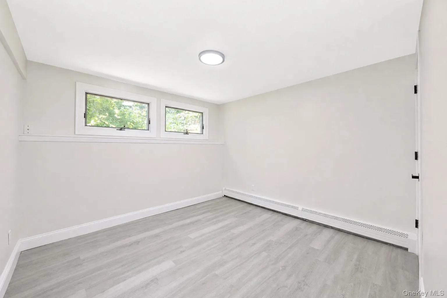 42 Noahs Path, Brookhaven, NY, 5 Bedrooms Bedrooms, 8 Rooms Rooms,3 BathroomsBathrooms,Residential,For Rent,Noahs,0,1041752 42 Noahs Path, Brookhaven, NY, 5 Bedrooms Bedrooms, 8 Rooms Rooms,3 BathroomsBathrooms,Residential,For Rent,Noahs,0,1041752