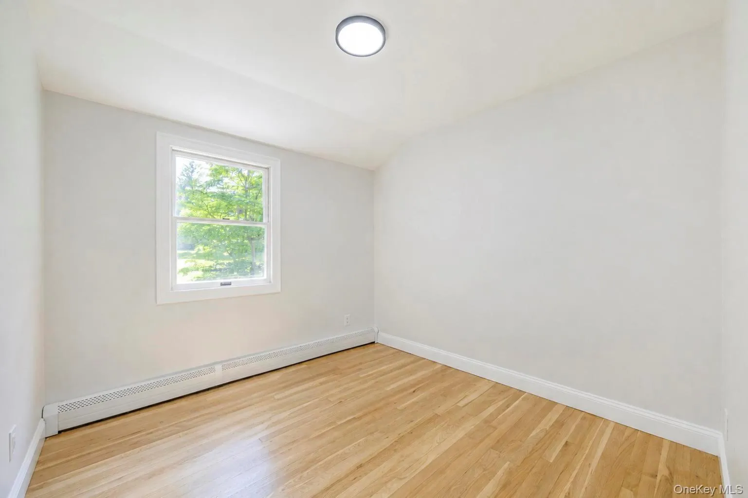 42 Noahs Path, Brookhaven, NY, 5 Bedrooms Bedrooms, 8 Rooms Rooms,3 BathroomsBathrooms,Residential,For Rent,Noahs,0,1041752 42 Noahs Path, Brookhaven, NY, 5 Bedrooms Bedrooms, 8 Rooms Rooms,3 BathroomsBathrooms,Residential,For Rent,Noahs,0,1041752