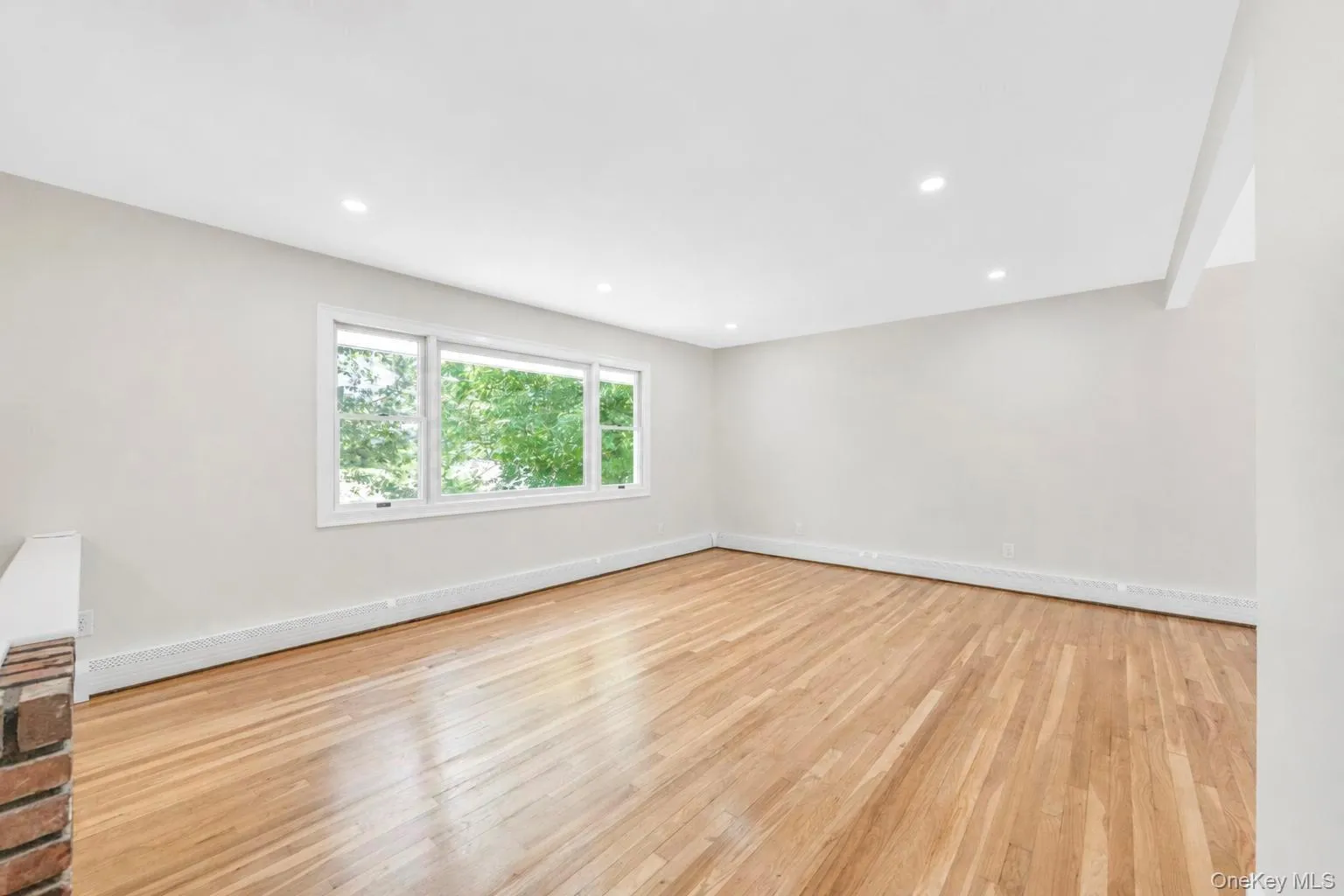 42 Noahs Path, Brookhaven, NY, 5 Bedrooms Bedrooms, 8 Rooms Rooms,3 BathroomsBathrooms,Residential,For Rent,Noahs,0,1041752 42 Noahs Path, Brookhaven, NY, 5 Bedrooms Bedrooms, 8 Rooms Rooms,3 BathroomsBathrooms,Residential,For Rent,Noahs,0,1041752