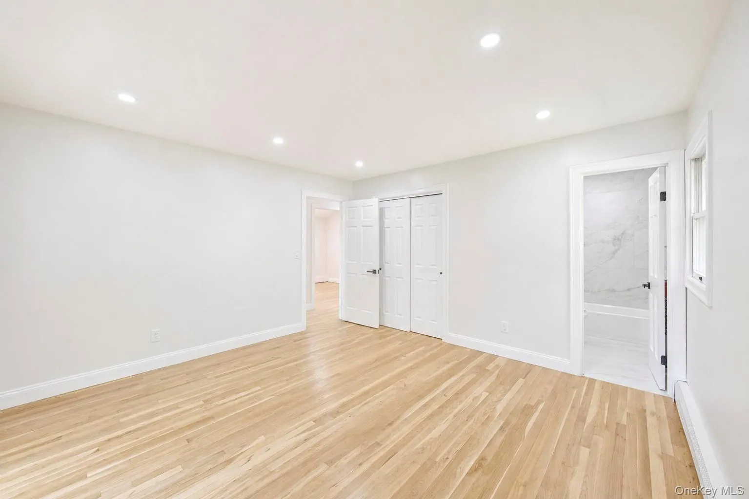 42 Noahs Path, Brookhaven, NY, 5 Bedrooms Bedrooms, 8 Rooms Rooms,3 BathroomsBathrooms,Residential,For Rent,Noahs,0,1041752 42 Noahs Path, Brookhaven, NY, 5 Bedrooms Bedrooms, 8 Rooms Rooms,3 BathroomsBathrooms,Residential,For Rent,Noahs,0,1041752