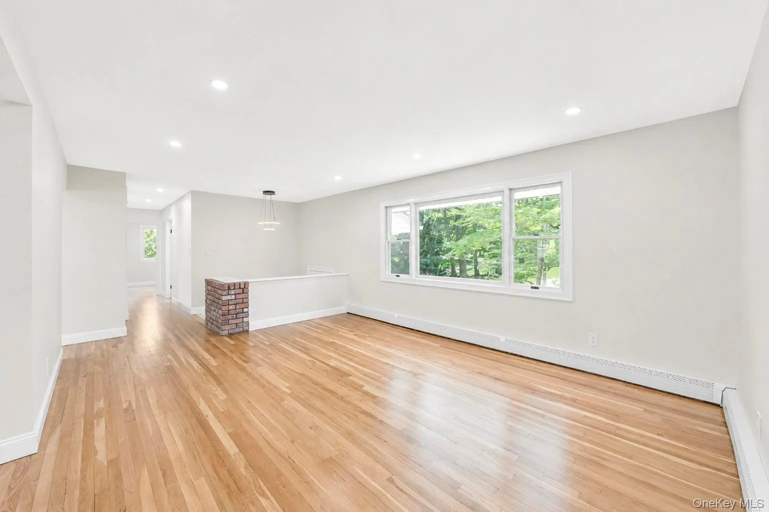 42 Noahs Path, Brookhaven, NY, 5 Bedrooms Bedrooms, 8 Rooms Rooms,3 BathroomsBathrooms,Residential,For Rent,Noahs,0,1041752 42 Noahs Path, Brookhaven, NY, 5 Bedrooms Bedrooms, 8 Rooms Rooms,3 BathroomsBathrooms,Residential,For Rent,Noahs,0,1041752