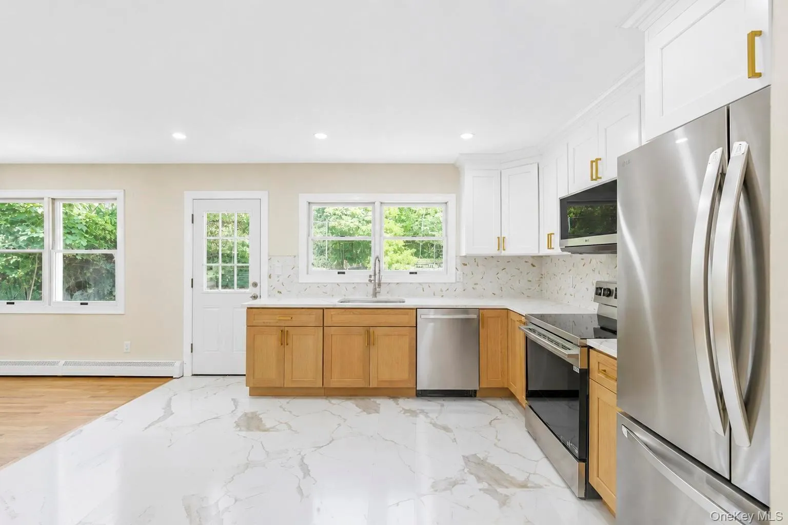 42 Noahs Path, Brookhaven, NY, 5 Bedrooms Bedrooms, 8 Rooms Rooms,3 BathroomsBathrooms,Residential,For Rent,Noahs,0,1041752 42 Noahs Path, Brookhaven, NY, 5 Bedrooms Bedrooms, 8 Rooms Rooms,3 BathroomsBathrooms,Residential,For Rent,Noahs,0,1041752