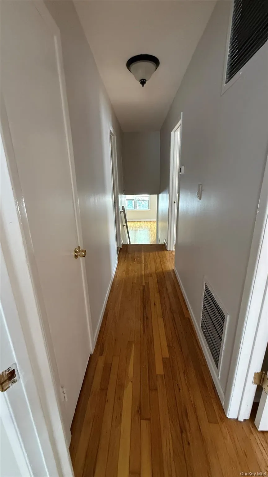 1533 208th Street, New York, NY, 3 Bedrooms Bedrooms, 8 Rooms Rooms,2 BathroomsBathrooms,Residential Lease,For Rent,208th,0,1041754 1533 208th Street, New York, NY, 3 Bedrooms Bedrooms, 8 Rooms Rooms,2 BathroomsBathrooms,Residential Lease,For Rent,208th,0,1041754