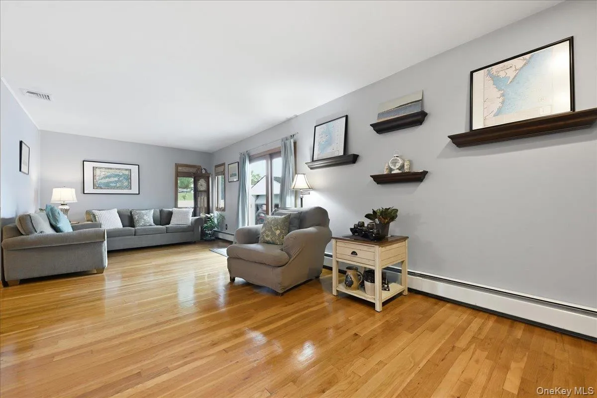 1471 Beech Lane, Hempstead, NY, 4 Bedrooms Bedrooms, 8 Rooms Rooms,2 BathroomsBathrooms,Residential,For Rent,Beech,0,1041755 1471 Beech Lane, Hempstead, NY, 4 Bedrooms Bedrooms, 8 Rooms Rooms,2 BathroomsBathrooms,Residential,For Rent,Beech,0,1041755