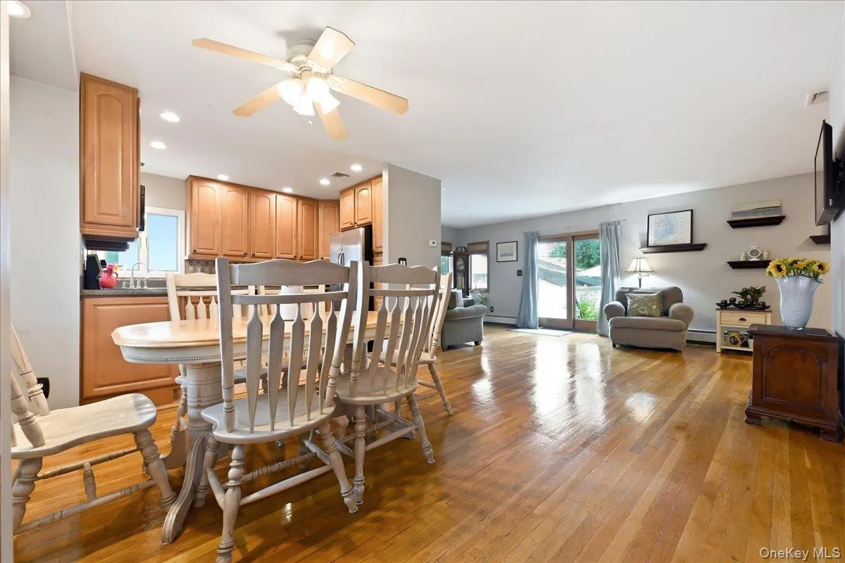 1471 Beech Lane, Hempstead, NY, 4 Bedrooms Bedrooms, 8 Rooms Rooms,2 BathroomsBathrooms,Residential,For Rent,Beech,0,1041755 1471 Beech Lane, Hempstead, NY, 4 Bedrooms Bedrooms, 8 Rooms Rooms,2 BathroomsBathrooms,Residential,For Rent,Beech,0,1041755