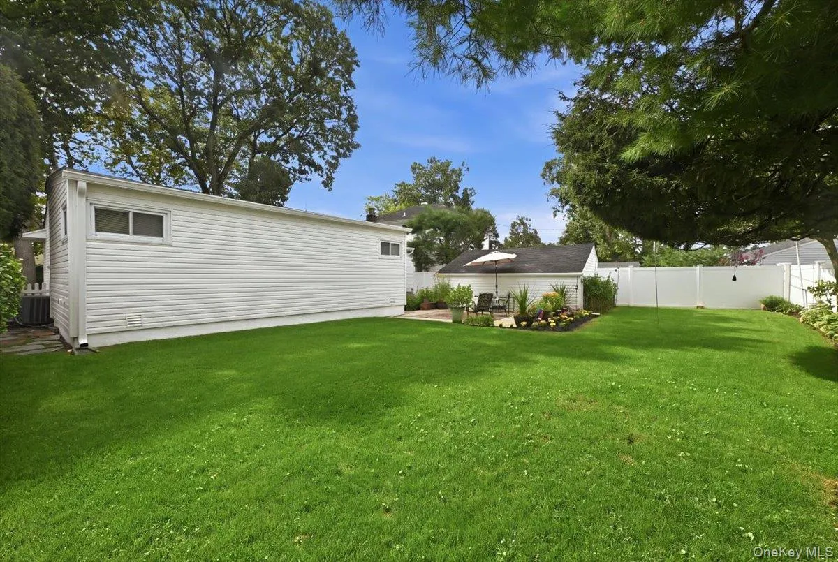 1471 Beech Lane, Hempstead, NY, 4 Bedrooms Bedrooms, 8 Rooms Rooms,2 BathroomsBathrooms,Residential,For Rent,Beech,0,1041755 1471 Beech Lane, Hempstead, NY, 4 Bedrooms Bedrooms, 8 Rooms Rooms,2 BathroomsBathrooms,Residential,For Rent,Beech,0,1041755