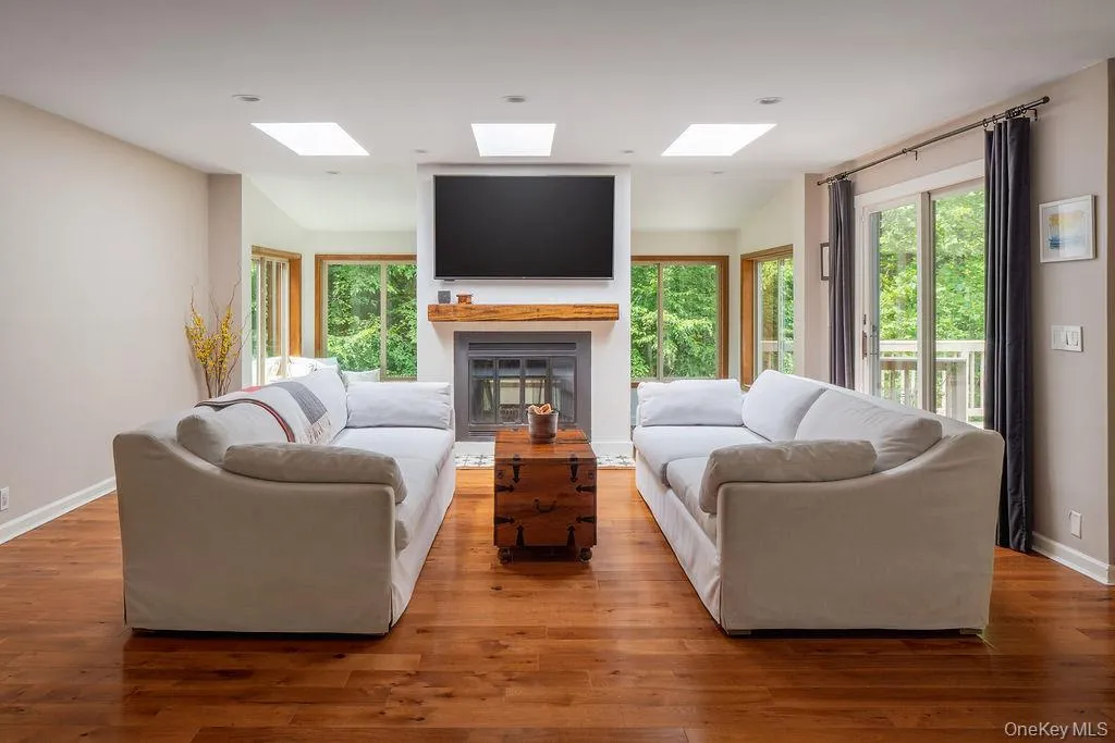 599 Hortontown Road, East Fishkill, NY, 3 Bedrooms Bedrooms, 10 Rooms Rooms,2 BathroomsBathrooms,Residential,For Rent,Hortontown,0,1041761 599 Hortontown Road, East Fishkill, NY, 3 Bedrooms Bedrooms, 10 Rooms Rooms,2 BathroomsBathrooms,Residential,For Rent,Hortontown,0,1041761