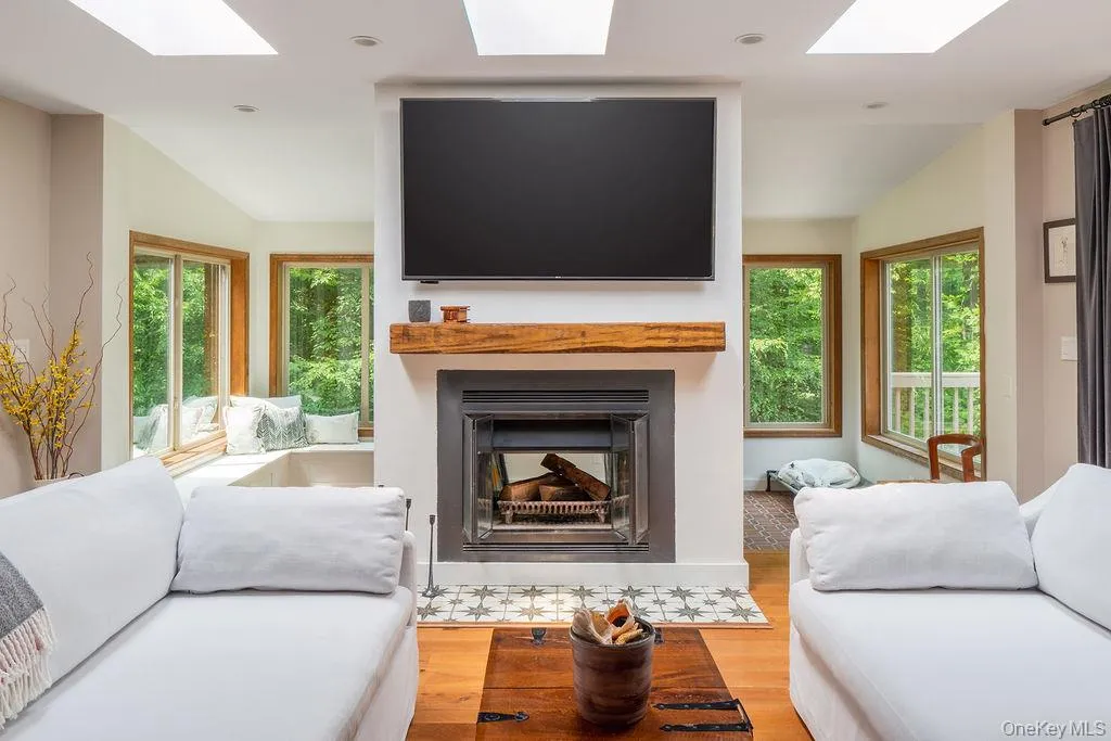 599 Hortontown Road, East Fishkill, NY, 3 Bedrooms Bedrooms, 10 Rooms Rooms,2 BathroomsBathrooms,Residential,For Rent,Hortontown,0,1041761 599 Hortontown Road, East Fishkill, NY, 3 Bedrooms Bedrooms, 10 Rooms Rooms,2 BathroomsBathrooms,Residential,For Rent,Hortontown,0,1041761