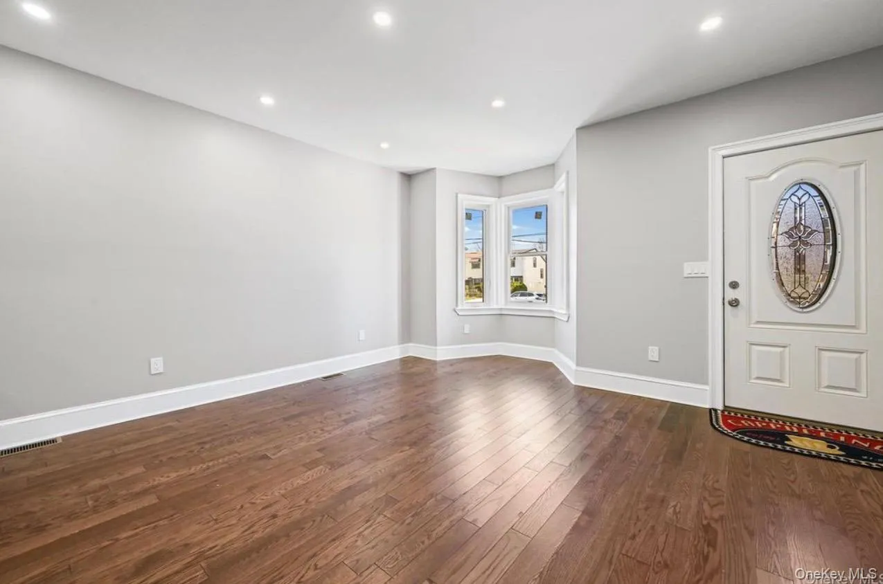 11521 143rd St, New York, NY, 3 Bedrooms Bedrooms, 5 Rooms Rooms,2 BathroomsBathrooms,Residential Lease,For Rent,143rd St,0,1041763 11521 143rd St, New York, NY, 3 Bedrooms Bedrooms, 5 Rooms Rooms,2 BathroomsBathrooms,Residential Lease,For Rent,143rd St,0,1041763