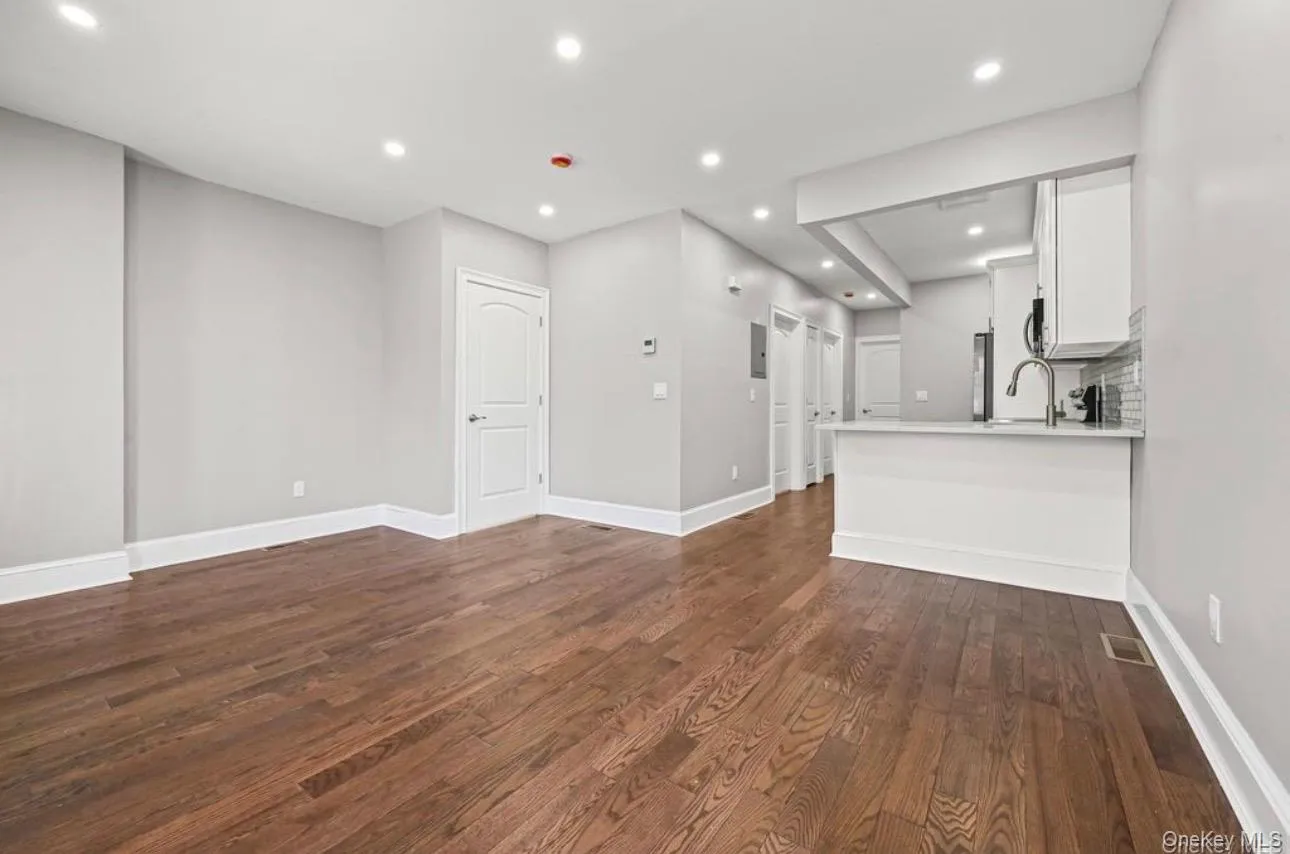 11521 143rd St, New York, NY, 3 Bedrooms Bedrooms, 5 Rooms Rooms,2 BathroomsBathrooms,Residential Lease,For Rent,143rd St,0,1041763 11521 143rd St, New York, NY, 3 Bedrooms Bedrooms, 5 Rooms Rooms,2 BathroomsBathrooms,Residential Lease,For Rent,143rd St,0,1041763