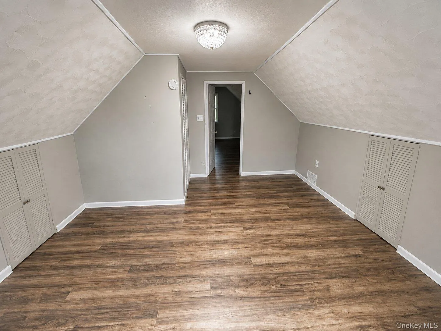 17 Greenview Avenue, Thompson, NY, 3 Bedrooms Bedrooms, 8 Rooms Rooms,1 BathroomBathrooms,Residential Lease,For Rent,Greenview,0,1041764 17 Greenview Avenue, Thompson, NY, 3 Bedrooms Bedrooms, 8 Rooms Rooms,1 BathroomBathrooms,Residential Lease,For Rent,Greenview,0,1041764