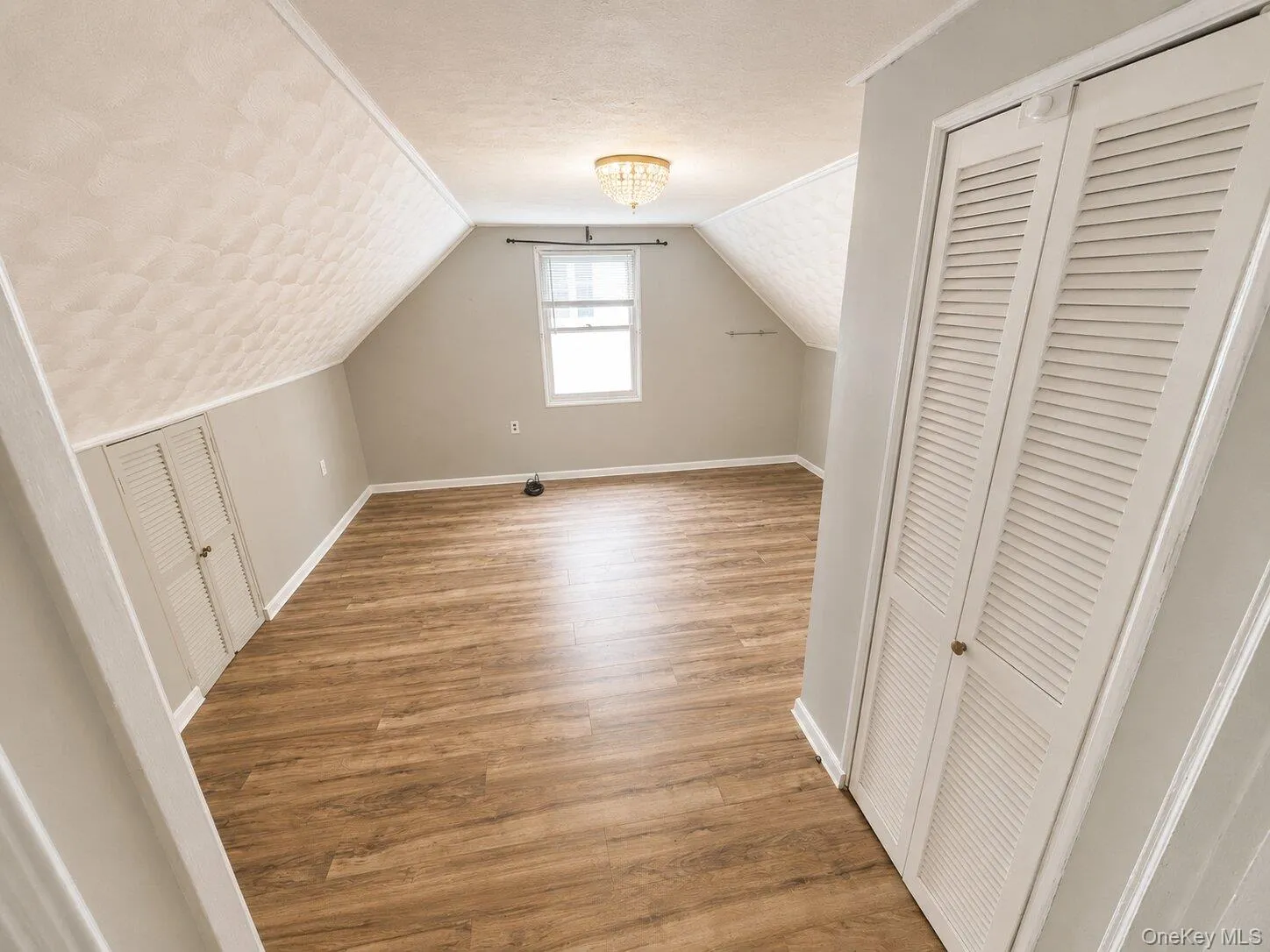 17 Greenview Avenue, Thompson, NY, 3 Bedrooms Bedrooms, 8 Rooms Rooms,1 BathroomBathrooms,Residential Lease,For Rent,Greenview,0,1041764 17 Greenview Avenue, Thompson, NY, 3 Bedrooms Bedrooms, 8 Rooms Rooms,1 BathroomBathrooms,Residential Lease,For Rent,Greenview,0,1041764