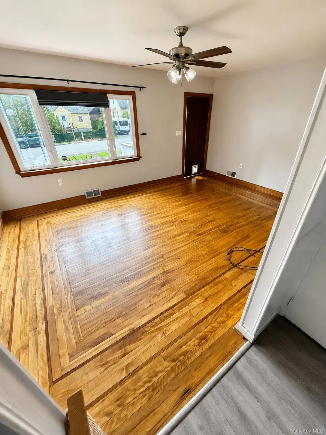 17 Greenview Avenue, Thompson, NY, 3 Bedrooms Bedrooms, 8 Rooms Rooms,1 BathroomBathrooms,Residential Lease,For Rent,Greenview,0,1041764 17 Greenview Avenue, Thompson, NY, 3 Bedrooms Bedrooms, 8 Rooms Rooms,1 BathroomBathrooms,Residential Lease,For Rent,Greenview,0,1041764