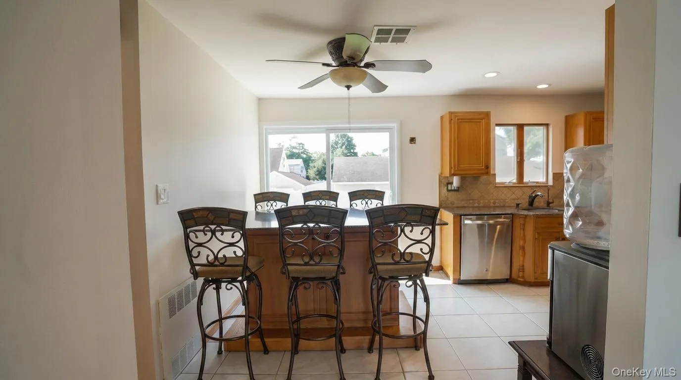 265 Weidner Avenue, Hempstead, NY, 3 Bedrooms Bedrooms, 7 Rooms Rooms,2 BathroomsBathrooms,Residential,For Rent,Weidner,0,1041765 265 Weidner Avenue, Hempstead, NY, 3 Bedrooms Bedrooms, 7 Rooms Rooms,2 BathroomsBathrooms,Residential,For Rent,Weidner,0,1041765