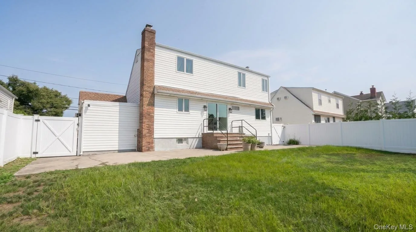 265 Weidner Avenue, Hempstead, NY, 3 Bedrooms Bedrooms, 7 Rooms Rooms,2 BathroomsBathrooms,Residential,For Rent,Weidner,0,1041765 265 Weidner Avenue, Hempstead, NY, 3 Bedrooms Bedrooms, 7 Rooms Rooms,2 BathroomsBathrooms,Residential,For Rent,Weidner,0,1041765