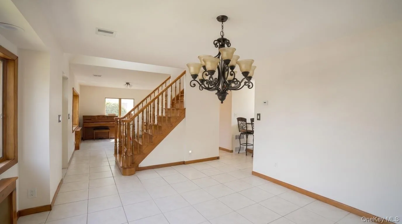 265 Weidner Avenue, Hempstead, NY, 3 Bedrooms Bedrooms, 7 Rooms Rooms,2 BathroomsBathrooms,Residential,For Rent,Weidner,0,1041765 265 Weidner Avenue, Hempstead, NY, 3 Bedrooms Bedrooms, 7 Rooms Rooms,2 BathroomsBathrooms,Residential,For Rent,Weidner,0,1041765