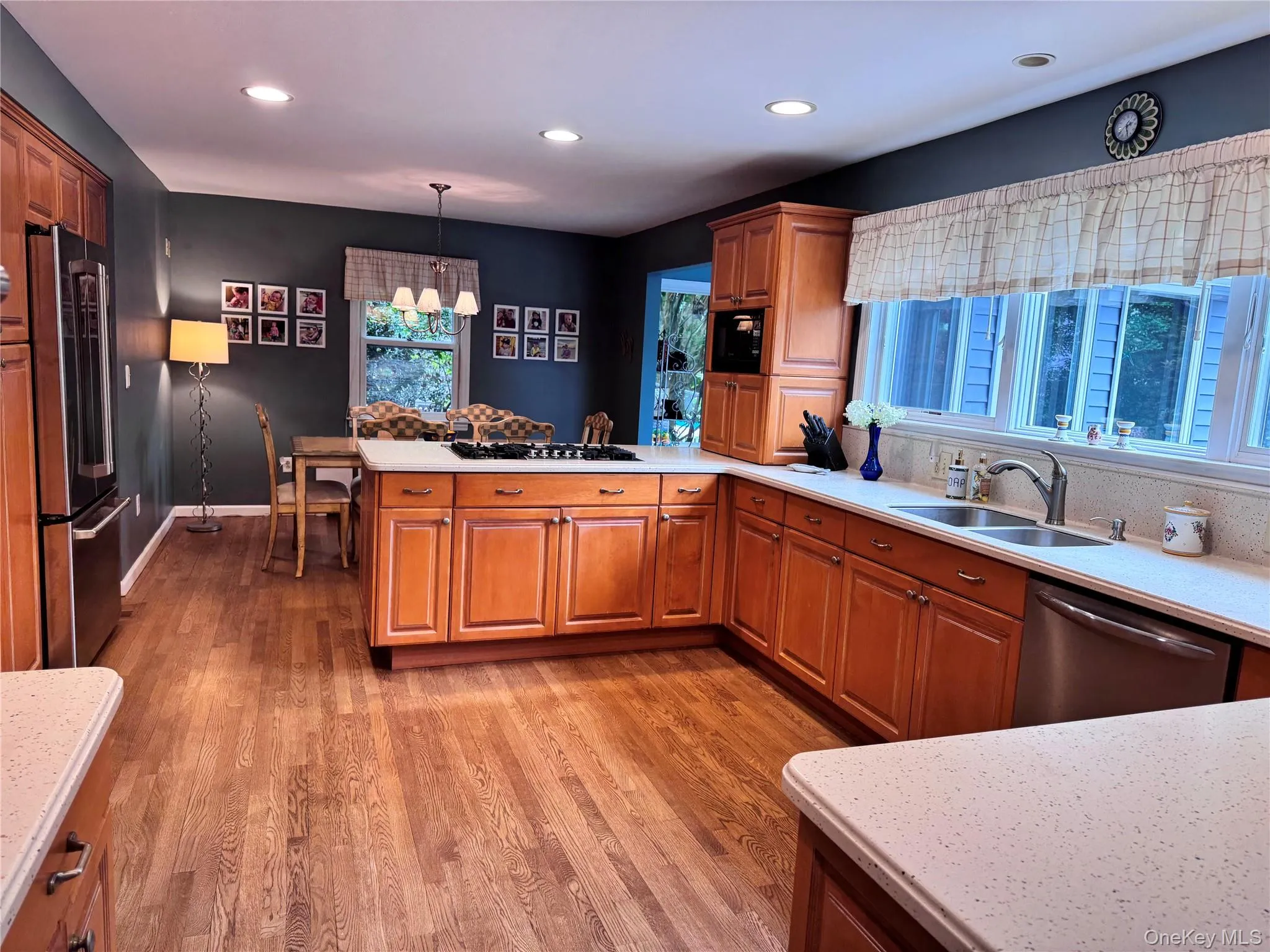 51 Bayway Avenue, Islip, NY, 4 Bedrooms Bedrooms, 9 Rooms Rooms,3 BathroomsBathrooms,Residential,For Rent,Bayway,0,1041766 51 Bayway Avenue, Islip, NY, 4 Bedrooms Bedrooms, 9 Rooms Rooms,3 BathroomsBathrooms,Residential,For Rent,Bayway,0,1041766