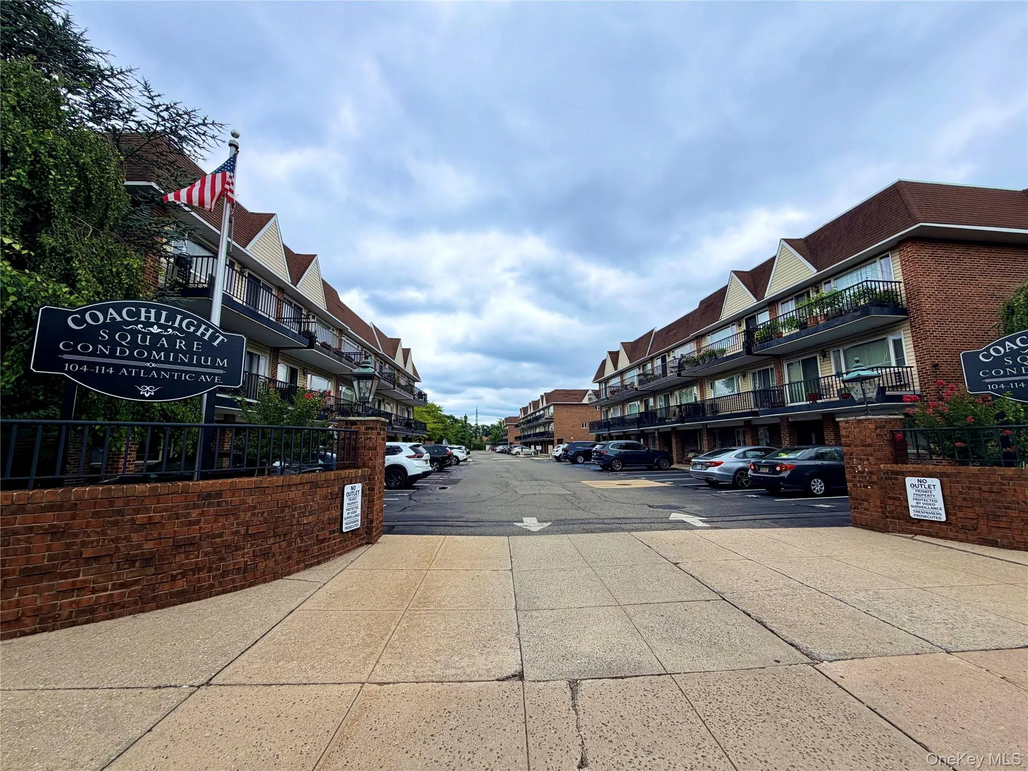 108 Atlantic Avenue, Hempstead, NY, 2 Bedrooms Bedrooms, 4 Rooms Rooms,1 BathroomBathrooms,Residential Lease,For Rent,Atlantic,0,1041767 108 Atlantic Avenue, Hempstead, NY, 2 Bedrooms Bedrooms, 4 Rooms Rooms,1 BathroomBathrooms,Residential Lease,For Rent,Atlantic,0,1041767