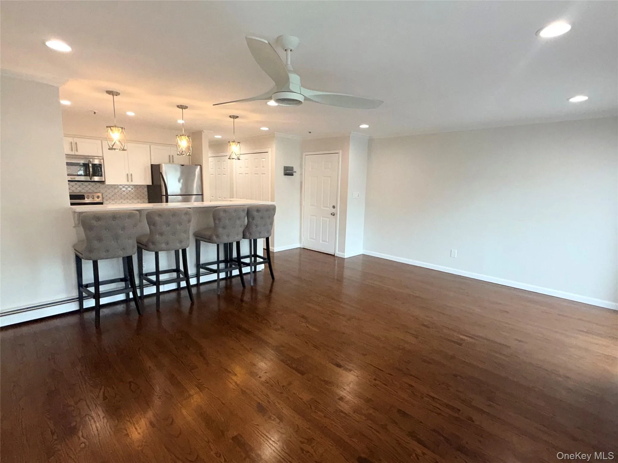 108 Atlantic Avenue, Hempstead, NY, 2 Bedrooms Bedrooms, 4 Rooms Rooms,1 BathroomBathrooms,Residential Lease,For Rent,Atlantic,0,1041767 108 Atlantic Avenue, Hempstead, NY, 2 Bedrooms Bedrooms, 4 Rooms Rooms,1 BathroomBathrooms,Residential Lease,For Rent,Atlantic,0,1041767