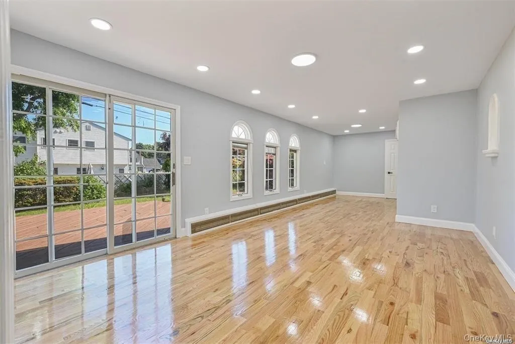 47 Rodney Street, Brookhaven, NY, 4 Bedrooms Bedrooms, 8 Rooms Rooms,3 BathroomsBathrooms,Residential,For Rent,Rodney,0,1041770 47 Rodney Street, Brookhaven, NY, 4 Bedrooms Bedrooms, 8 Rooms Rooms,3 BathroomsBathrooms,Residential,For Rent,Rodney,0,1041770