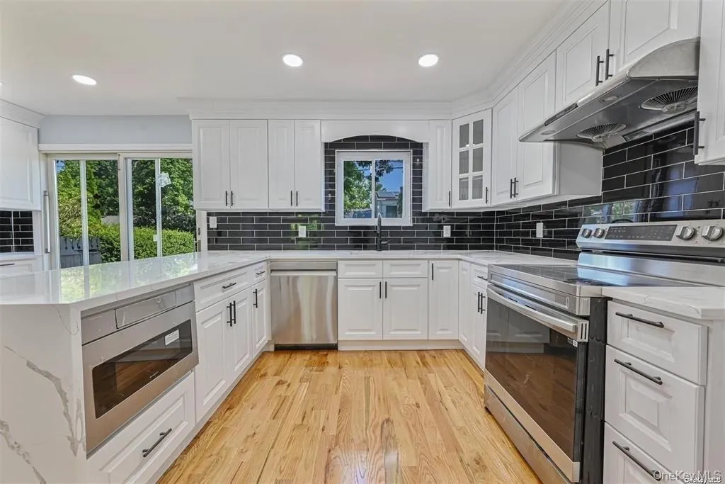47 Rodney Street, Brookhaven, NY, 4 Bedrooms Bedrooms, 8 Rooms Rooms,3 BathroomsBathrooms,Residential,For Rent,Rodney,0,1041770 47 Rodney Street, Brookhaven, NY, 4 Bedrooms Bedrooms, 8 Rooms Rooms,3 BathroomsBathrooms,Residential,For Rent,Rodney,0,1041770