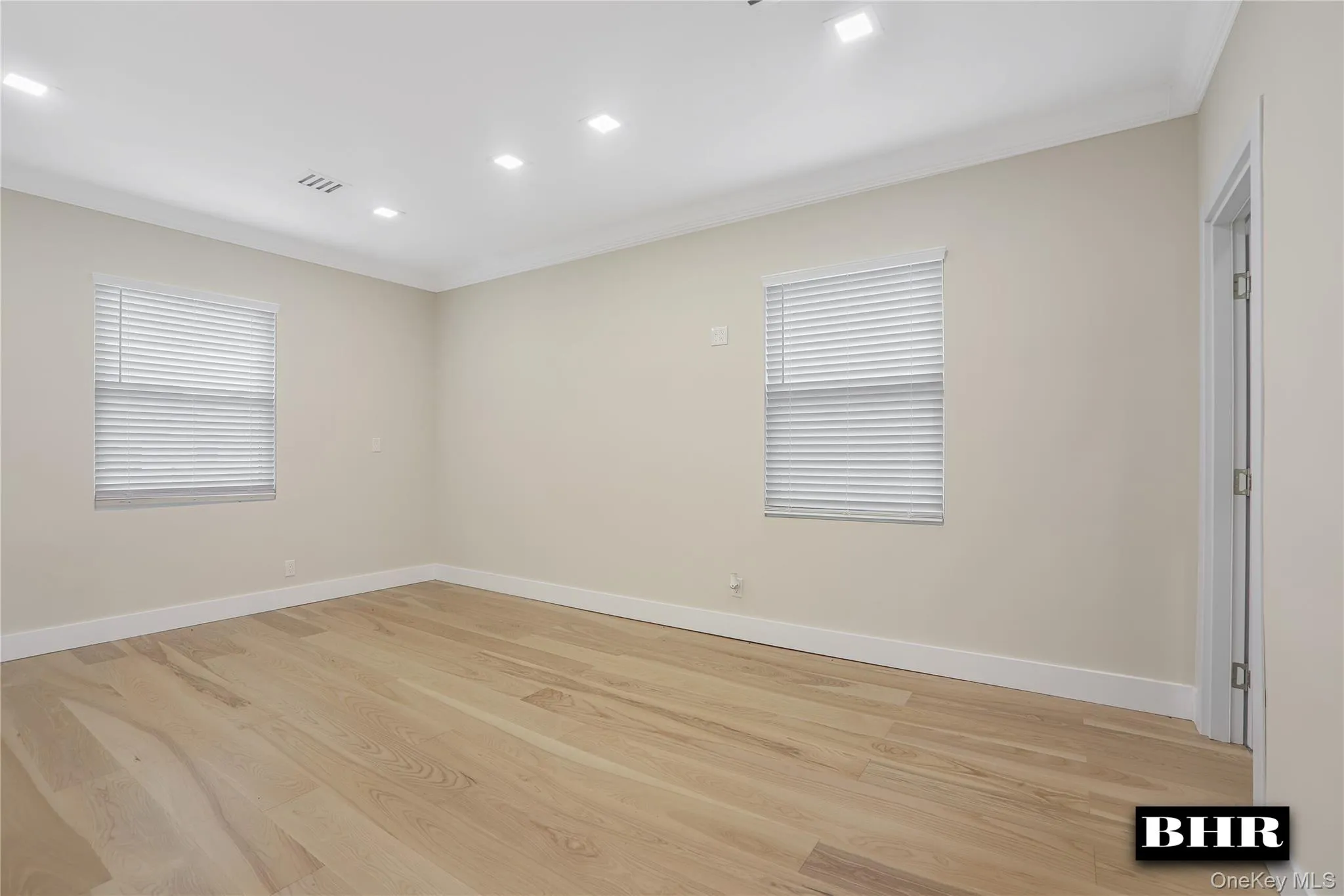190 Kensington Street, New York, NY, 4 Bedrooms Bedrooms, 9 Rooms Rooms,3 BathroomsBathrooms,Residential,For Rent,Kensington,0,1041779 190 Kensington Street, New York, NY, 4 Bedrooms Bedrooms, 9 Rooms Rooms,3 BathroomsBathrooms,Residential,For Rent,Kensington,0,1041779