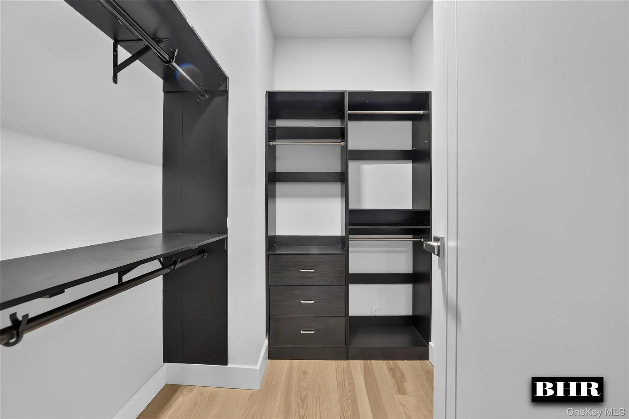 190 Kensington Street, New York, NY, 4 Bedrooms Bedrooms, 9 Rooms Rooms,3 BathroomsBathrooms,Residential,For Rent,Kensington,0,1041779 190 Kensington Street, New York, NY, 4 Bedrooms Bedrooms, 9 Rooms Rooms,3 BathroomsBathrooms,Residential,For Rent,Kensington,0,1041779