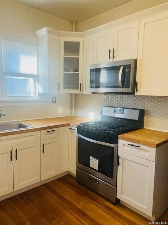 25 Forester Avenue, Warwick (town), NY, 3 Bedrooms Bedrooms, 7 Rooms Rooms,1 BathroomBathrooms,Residential Lease,For Rent,Forester,0,1041780 25 Forester Avenue, Warwick (town), NY, 3 Bedrooms Bedrooms, 7 Rooms Rooms,1 BathroomBathrooms,Residential Lease,For Rent,Forester,0,1041780