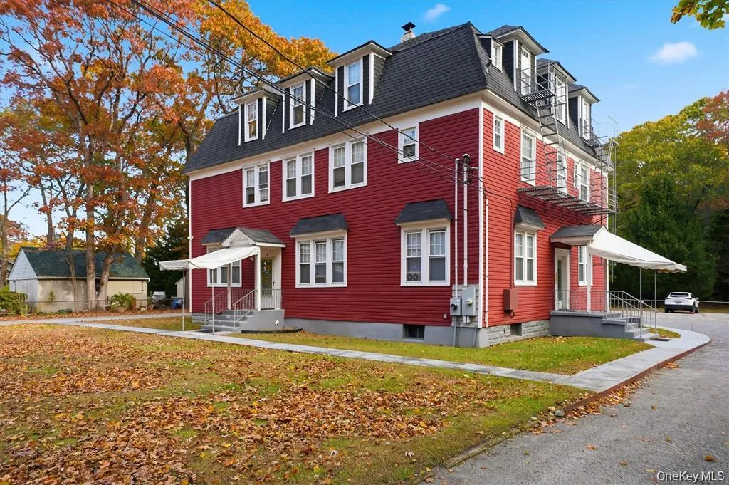 221 Lake Avenue, Smithtown, NY, 1 Bedroom Bedrooms, 4 Rooms Rooms,1 BathroomBathrooms,Residential Lease,For Rent,Lake,0,1041783 221 Lake Avenue, Smithtown, NY, 1 Bedroom Bedrooms, 4 Rooms Rooms,1 BathroomBathrooms,Residential Lease,For Rent,Lake,0,1041783