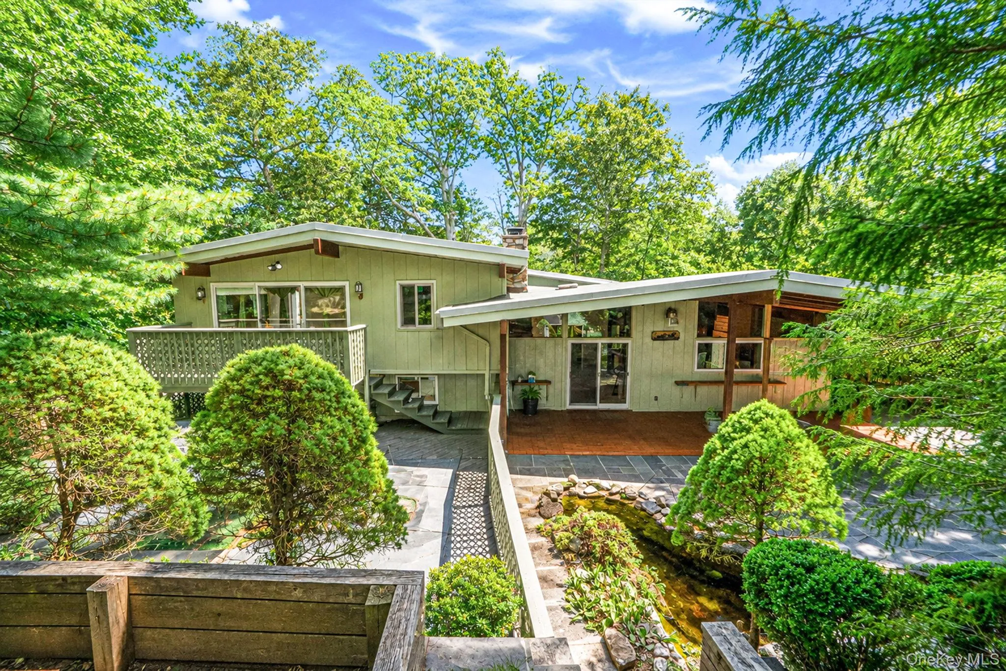 135 Oakside Drive, Smithtown, NY, 4 Bedrooms Bedrooms, 10 Rooms Rooms,3 BathroomsBathrooms,Residential,For Rent,Oakside,0,1041795 135 Oakside Drive, Smithtown, NY, 4 Bedrooms Bedrooms, 10 Rooms Rooms,3 BathroomsBathrooms,Residential,For Rent,Oakside,0,1041795