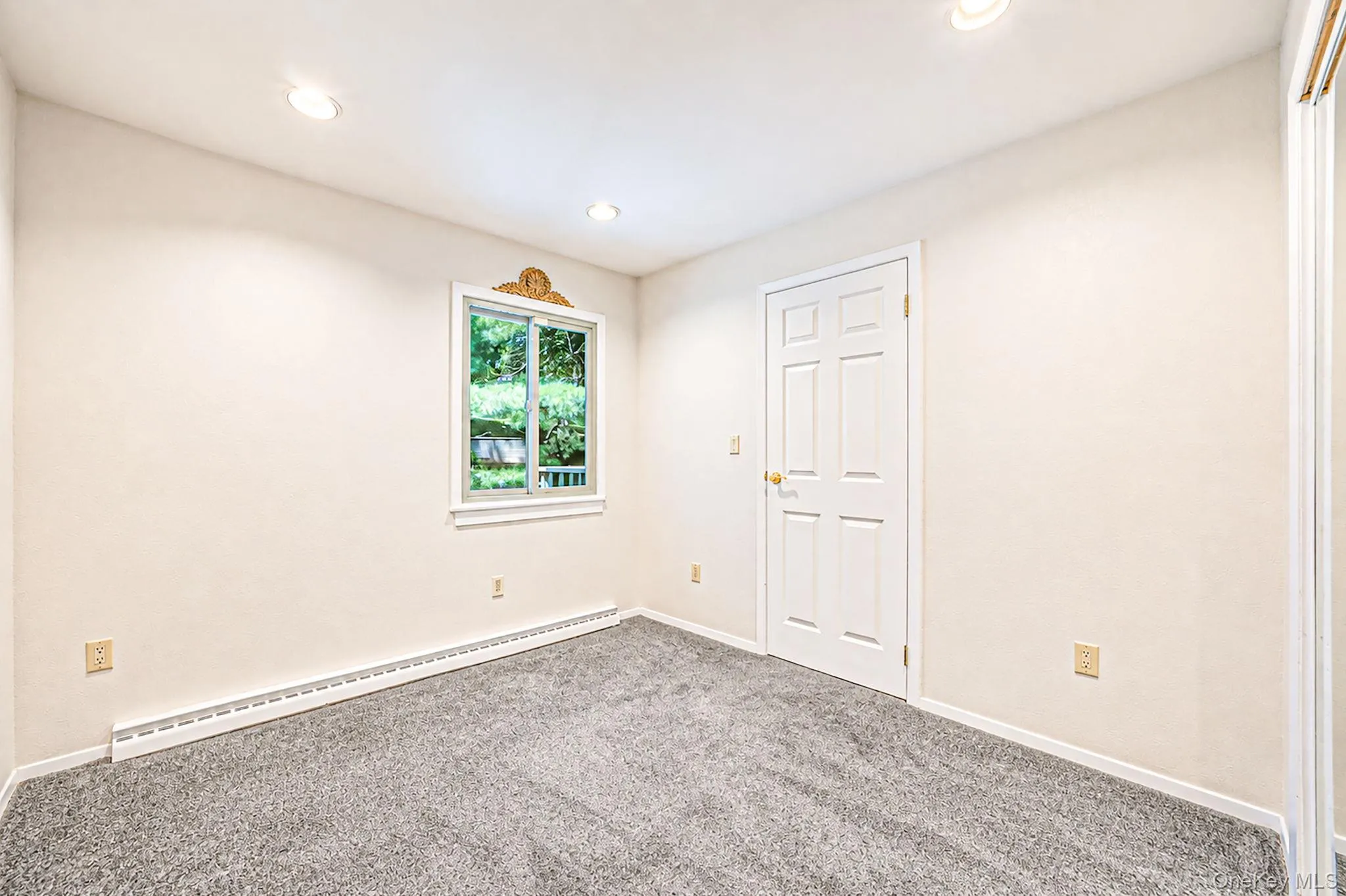 135 Oakside Drive, Smithtown, NY, 4 Bedrooms Bedrooms, 10 Rooms Rooms,3 BathroomsBathrooms,Residential,For Rent,Oakside,0,1041795 135 Oakside Drive, Smithtown, NY, 4 Bedrooms Bedrooms, 10 Rooms Rooms,3 BathroomsBathrooms,Residential,For Rent,Oakside,0,1041795