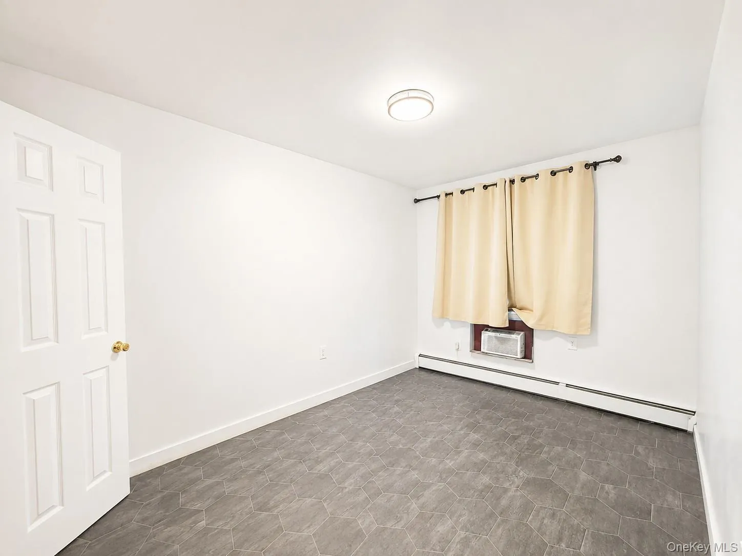 55-02 98 Street, New York, NY, 1 Bedroom Bedrooms, 3 Rooms Rooms,1 BathroomBathrooms,Residential Lease,For Rent,98 Street,0,1041803 55-02 98 Street, New York, NY, 1 Bedroom Bedrooms, 3 Rooms Rooms,1 BathroomBathrooms,Residential Lease,For Rent,98 Street,0,1041803