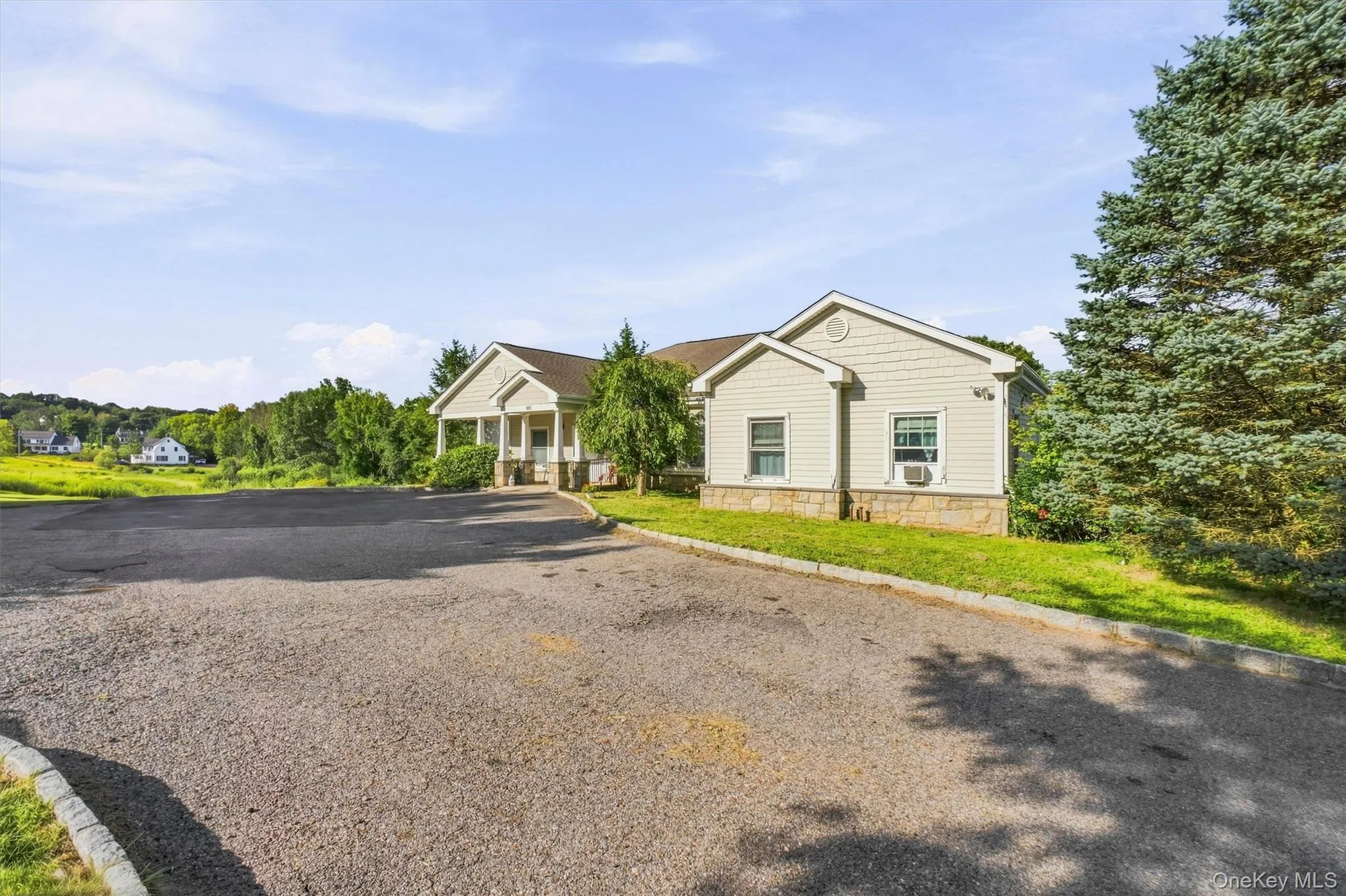 180 Simpson Road, Carmel, NY, 5 Bedrooms Bedrooms, 14 Rooms Rooms,5 BathroomsBathrooms,Residential,For Rent,Simpson,0,1041806 180 Simpson Road, Carmel, NY, 5 Bedrooms Bedrooms, 14 Rooms Rooms,5 BathroomsBathrooms,Residential,For Rent,Simpson,0,1041806