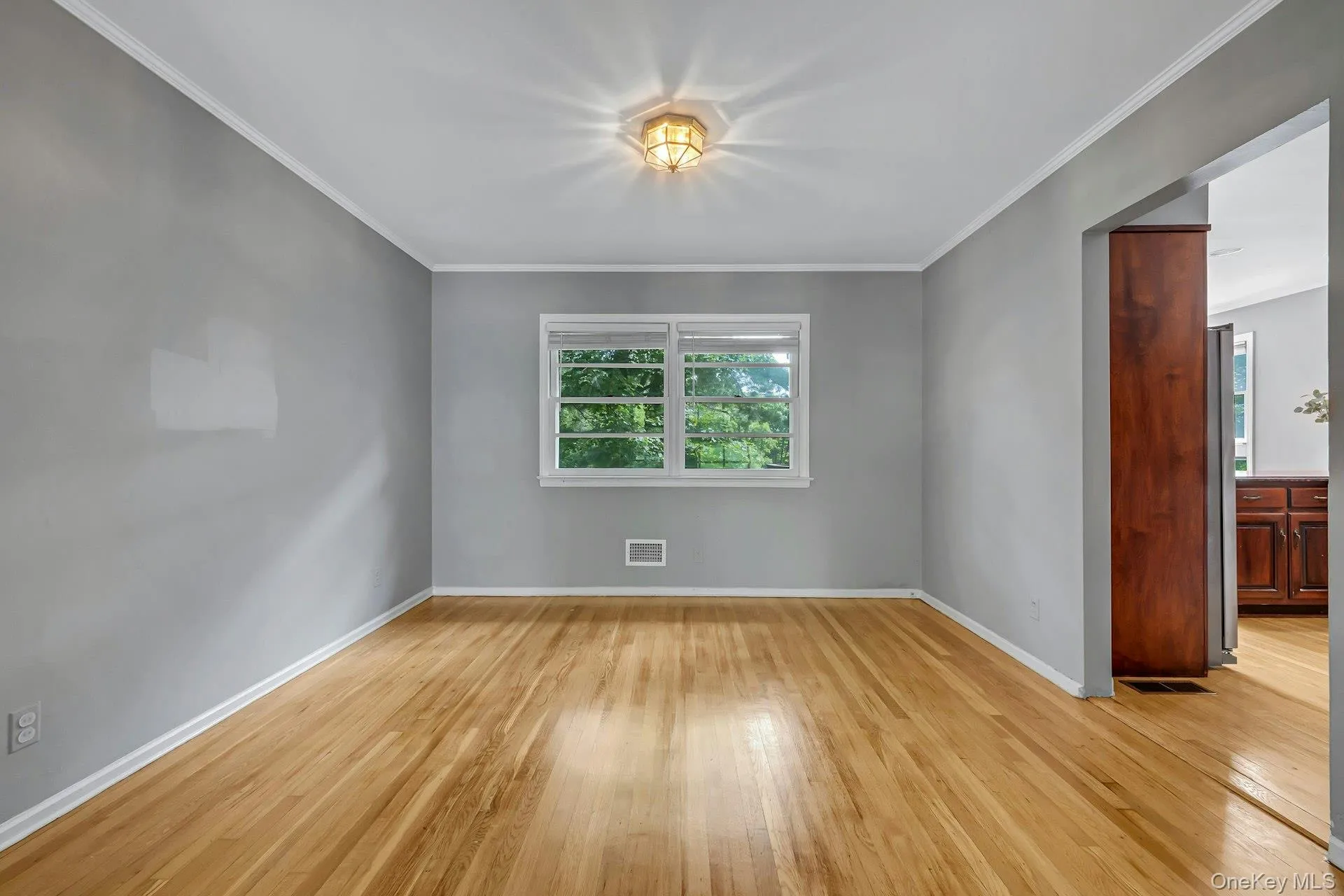 67 Malvern Lane, New Rochelle, NY, 3 Bedrooms Bedrooms, 8 Rooms Rooms,2 BathroomsBathrooms,Residential Lease,For Rent,Malvern,0,1041807 67 Malvern Lane, New Rochelle, NY, 3 Bedrooms Bedrooms, 8 Rooms Rooms,2 BathroomsBathrooms,Residential Lease,For Rent,Malvern,0,1041807