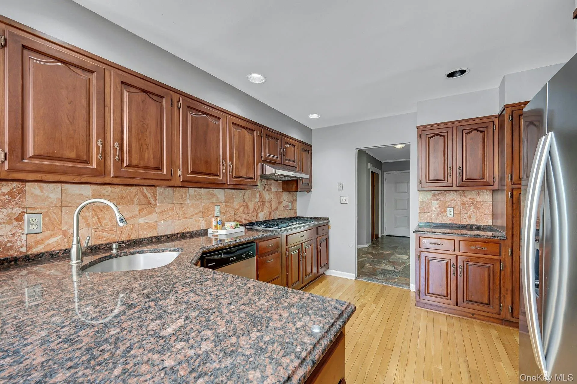 67 Malvern Lane, New Rochelle, NY, 3 Bedrooms Bedrooms, 8 Rooms Rooms,2 BathroomsBathrooms,Residential Lease,For Rent,Malvern,0,1041807 67 Malvern Lane, New Rochelle, NY, 3 Bedrooms Bedrooms, 8 Rooms Rooms,2 BathroomsBathrooms,Residential Lease,For Rent,Malvern,0,1041807
