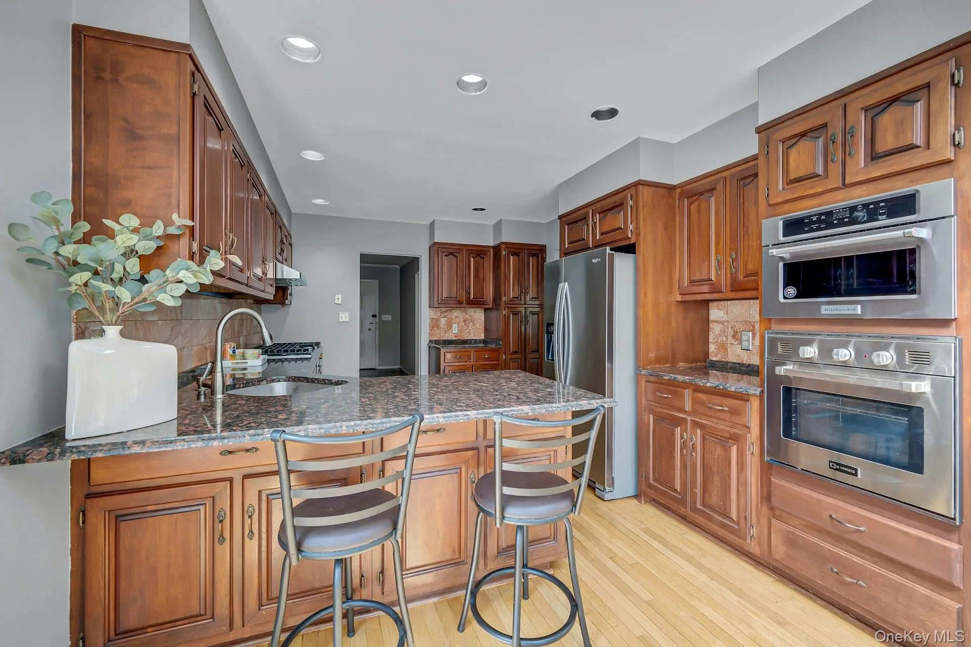 67 Malvern Lane, New Rochelle, NY, 3 Bedrooms Bedrooms, 8 Rooms Rooms,2 BathroomsBathrooms,Residential Lease,For Rent,Malvern,0,1041807 67 Malvern Lane, New Rochelle, NY, 3 Bedrooms Bedrooms, 8 Rooms Rooms,2 BathroomsBathrooms,Residential Lease,For Rent,Malvern,0,1041807