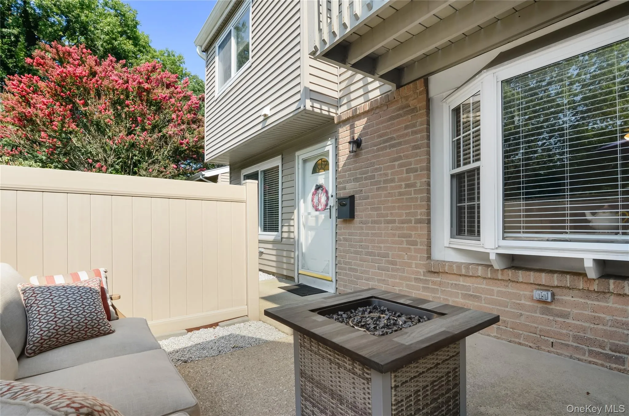213 Springmeadow Drive, Islip, NY, 2 Bedrooms Bedrooms, 4 Rooms Rooms,1 BathroomBathrooms,Residential,For Rent,Springmeadow,0,1041808 213 Springmeadow Drive, Islip, NY, 2 Bedrooms Bedrooms, 4 Rooms Rooms,1 BathroomBathrooms,Residential,For Rent,Springmeadow,0,1041808