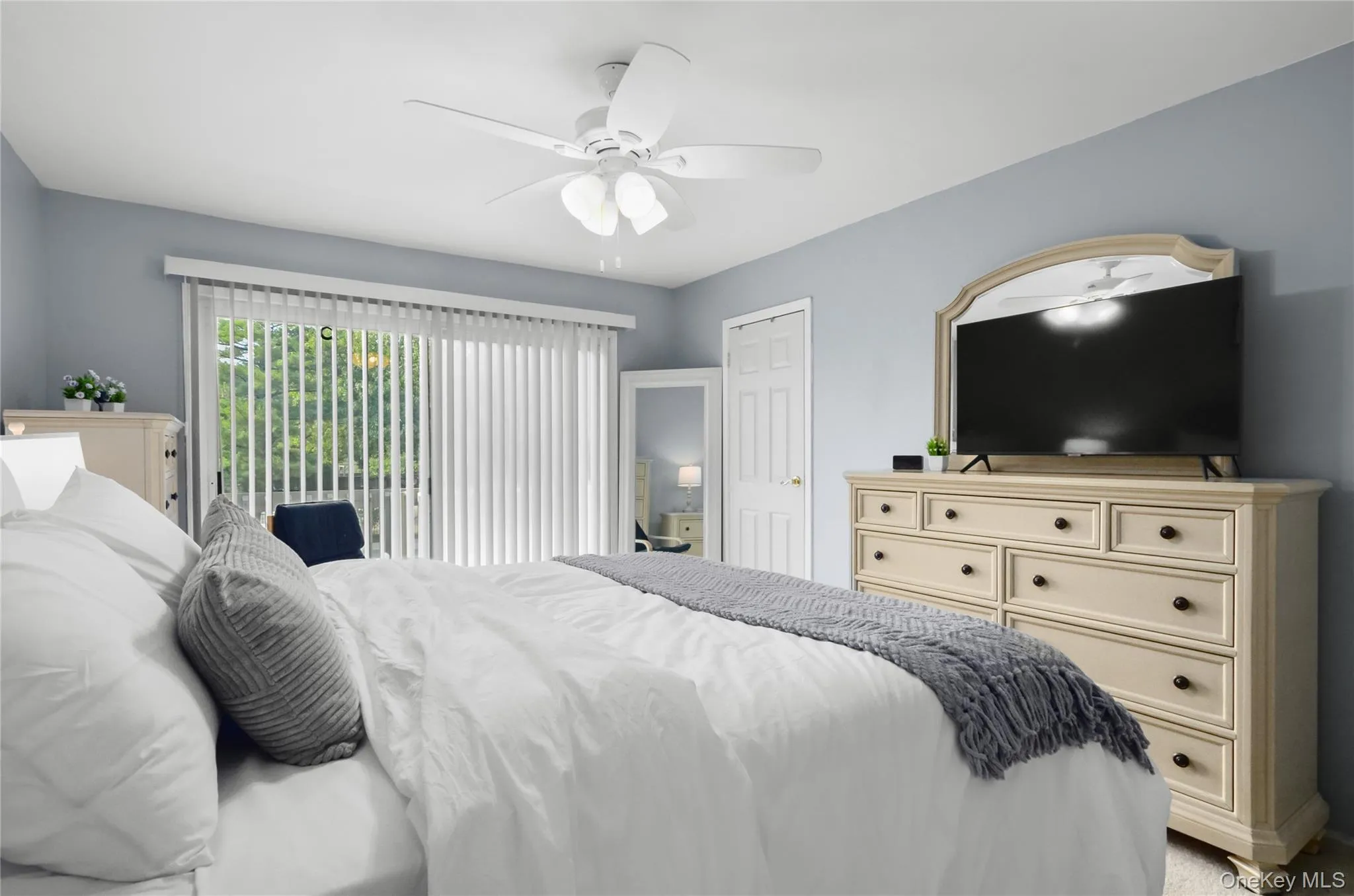 213 Springmeadow Drive, Islip, NY, 2 Bedrooms Bedrooms, 4 Rooms Rooms,1 BathroomBathrooms,Residential,For Rent,Springmeadow,0,1041808 213 Springmeadow Drive, Islip, NY, 2 Bedrooms Bedrooms, 4 Rooms Rooms,1 BathroomBathrooms,Residential,For Rent,Springmeadow,0,1041808