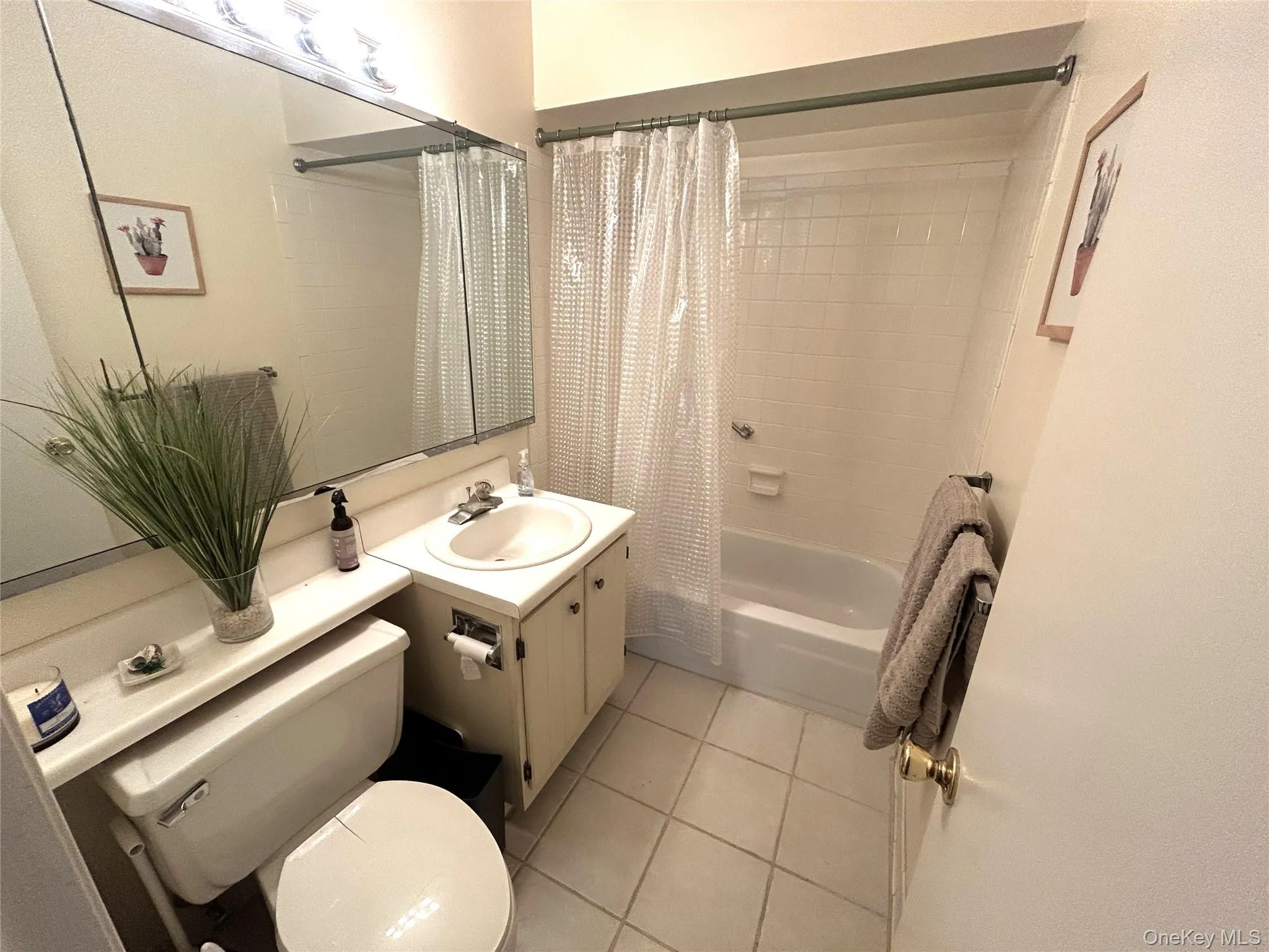 Bathroom 2 Bathroom 2