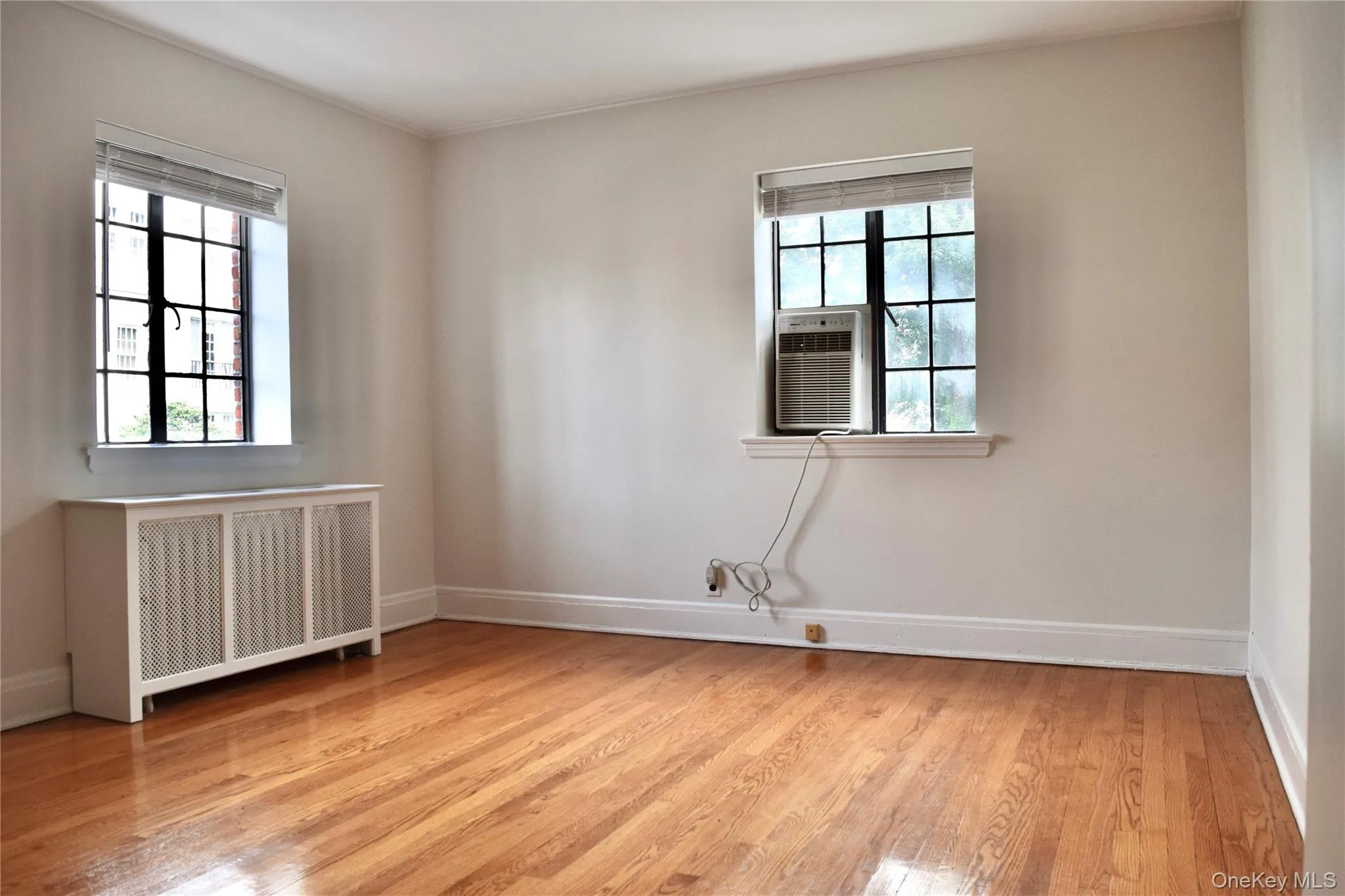 Primary Bedroom with western and northern exposures. Primary Bedroom with western and northern exposures.