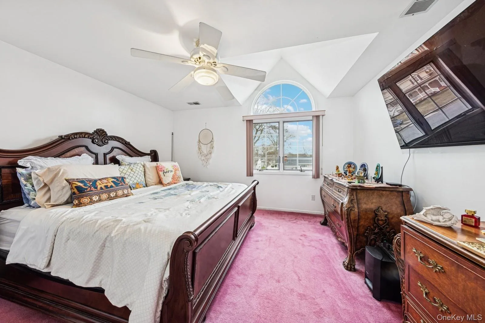 204 Broadway, Oyster Bay, NY, 3 Bedrooms Bedrooms, 11 Rooms Rooms,4 BathroomsBathrooms,Residential,For Rent,Broadway,0,1041825 204 Broadway, Oyster Bay, NY, 3 Bedrooms Bedrooms, 11 Rooms Rooms,4 BathroomsBathrooms,Residential,For Rent,Broadway,0,1041825