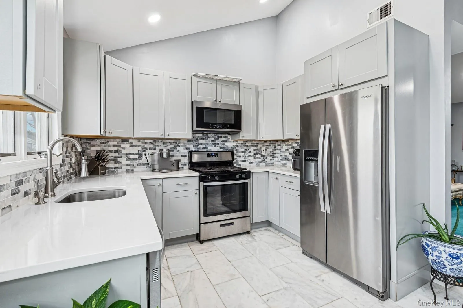 204 Broadway, Oyster Bay, NY, 3 Bedrooms Bedrooms, 11 Rooms Rooms,4 BathroomsBathrooms,Residential,For Rent,Broadway,0,1041825 204 Broadway, Oyster Bay, NY, 3 Bedrooms Bedrooms, 11 Rooms Rooms,4 BathroomsBathrooms,Residential,For Rent,Broadway,0,1041825