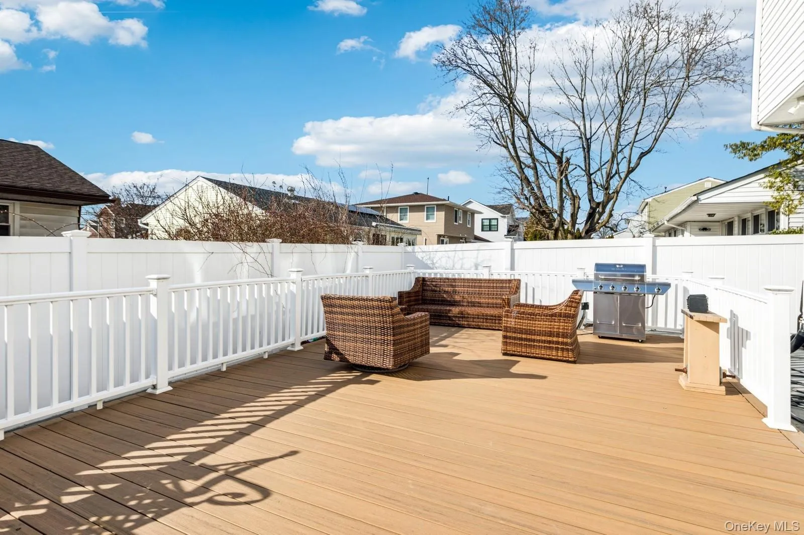 204 Broadway, Oyster Bay, NY, 3 Bedrooms Bedrooms, 11 Rooms Rooms,4 BathroomsBathrooms,Residential,For Rent,Broadway,0,1041825 204 Broadway, Oyster Bay, NY, 3 Bedrooms Bedrooms, 11 Rooms Rooms,4 BathroomsBathrooms,Residential,For Rent,Broadway,0,1041825