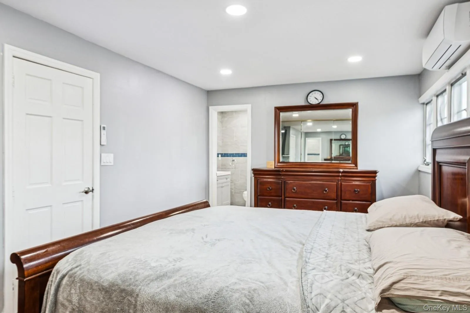 204 Broadway, Oyster Bay, NY, 3 Bedrooms Bedrooms, 11 Rooms Rooms,4 BathroomsBathrooms,Residential,For Rent,Broadway,0,1041825 204 Broadway, Oyster Bay, NY, 3 Bedrooms Bedrooms, 11 Rooms Rooms,4 BathroomsBathrooms,Residential,For Rent,Broadway,0,1041825