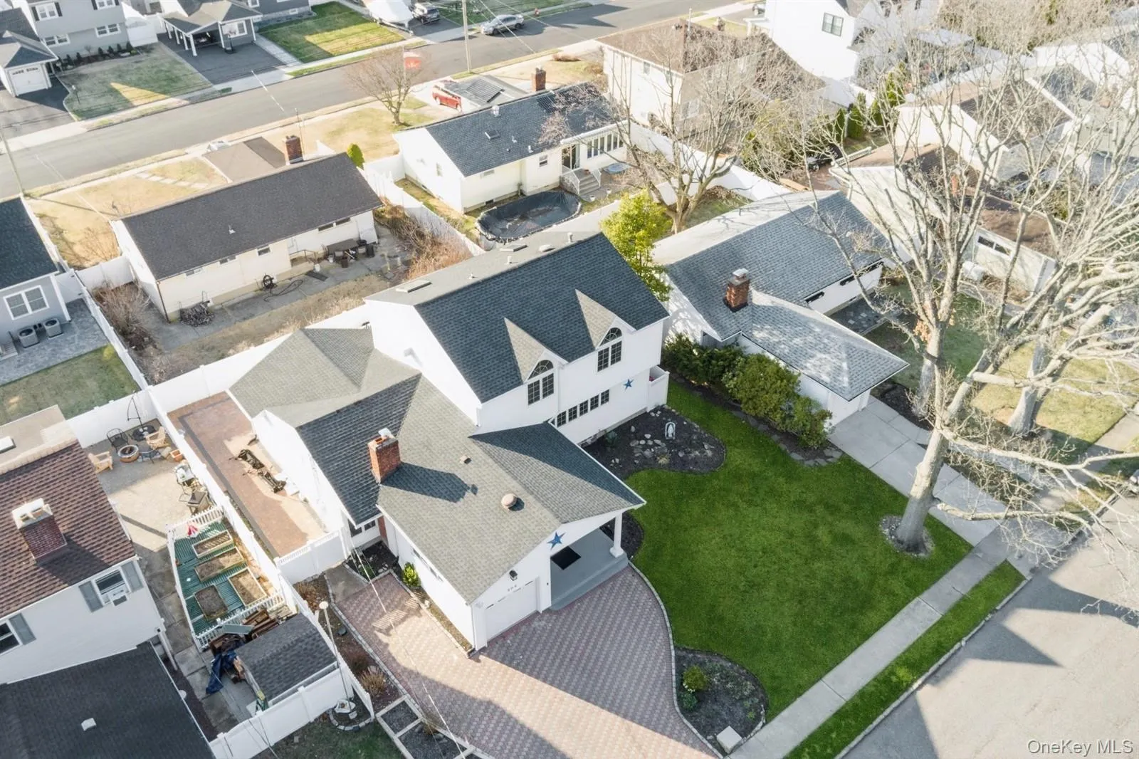 204 Broadway, Oyster Bay, NY, 3 Bedrooms Bedrooms, 11 Rooms Rooms,4 BathroomsBathrooms,Residential,For Rent,Broadway,0,1041825 204 Broadway, Oyster Bay, NY, 3 Bedrooms Bedrooms, 11 Rooms Rooms,4 BathroomsBathrooms,Residential,For Rent,Broadway,0,1041825