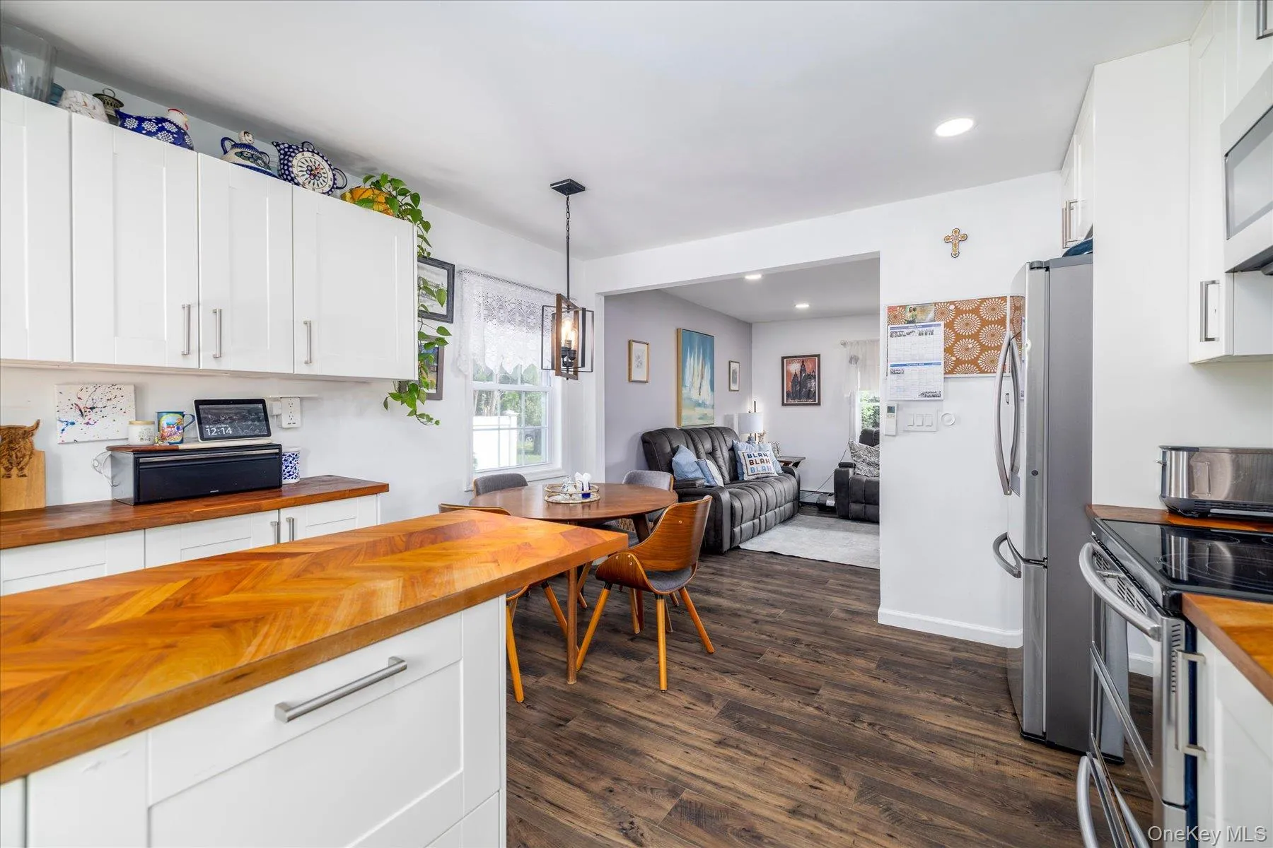 138 Southberry Lane, Hempstead, NY, 4 Bedrooms Bedrooms, 6 Rooms Rooms,1 BathroomBathrooms,Residential,For Rent,Southberry,0,1041826 138 Southberry Lane, Hempstead, NY, 4 Bedrooms Bedrooms, 6 Rooms Rooms,1 BathroomBathrooms,Residential,For Rent,Southberry,0,1041826