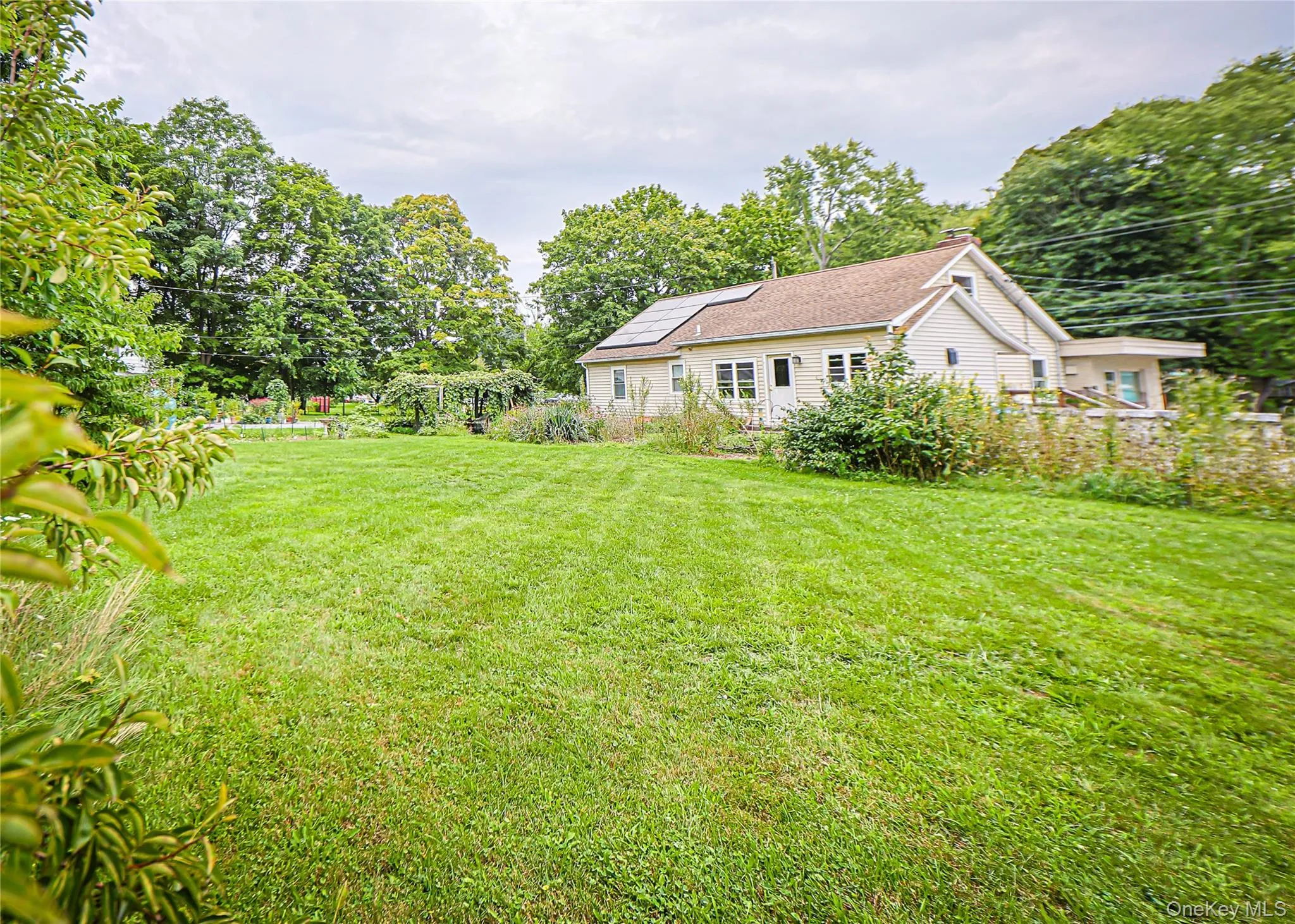 1085 Violet Avenue, Hyde Park, NY, 3 Bedrooms Bedrooms, 9 Rooms Rooms,2 BathroomsBathrooms,Residential,For Rent,Violet,0,1041828 1085 Violet Avenue, Hyde Park, NY, 3 Bedrooms Bedrooms, 9 Rooms Rooms,2 BathroomsBathrooms,Residential,For Rent,Violet,0,1041828