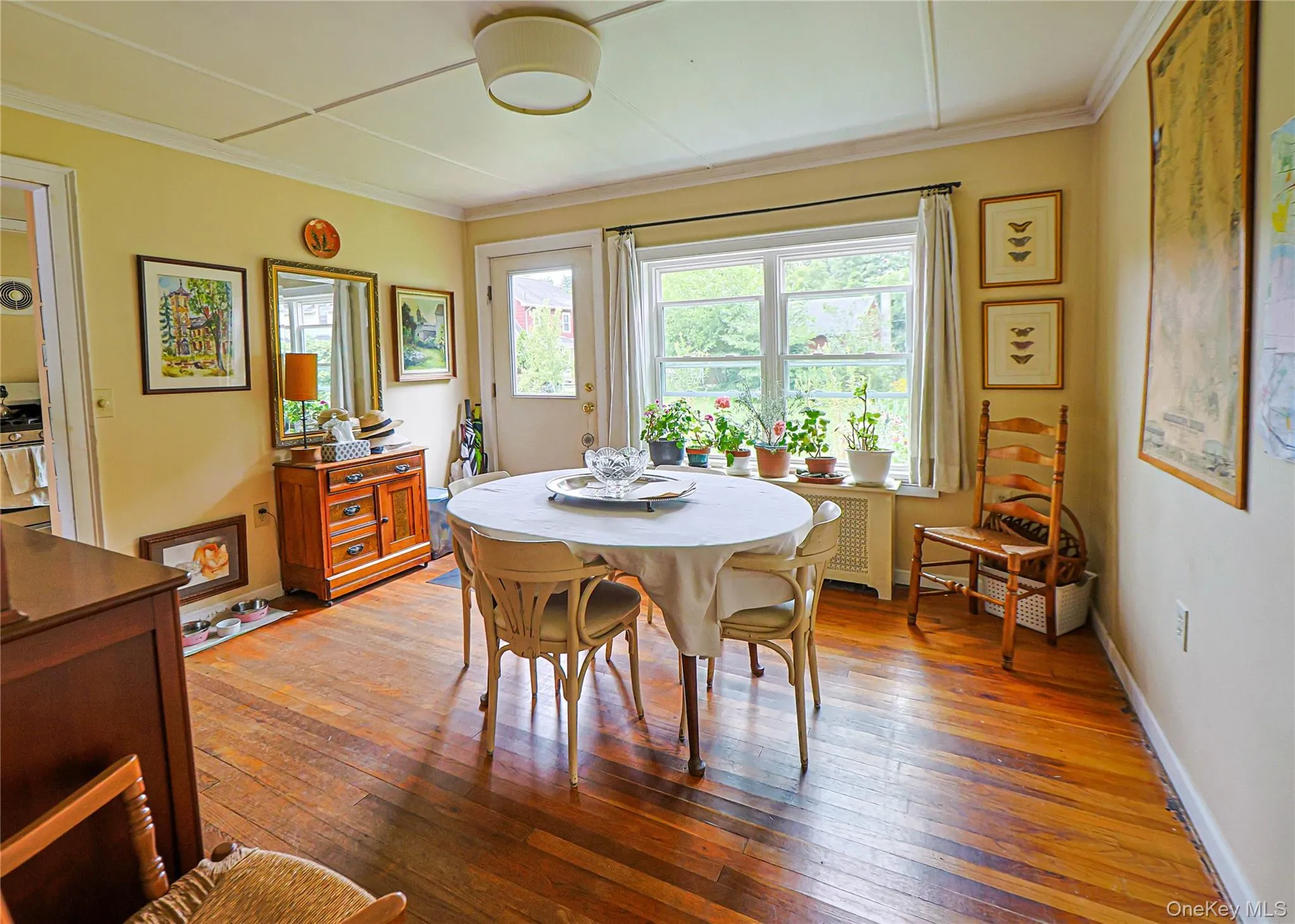 1085 Violet Avenue, Hyde Park, NY, 3 Bedrooms Bedrooms, 9 Rooms Rooms,2 BathroomsBathrooms,Residential,For Rent,Violet,0,1041828 1085 Violet Avenue, Hyde Park, NY, 3 Bedrooms Bedrooms, 9 Rooms Rooms,2 BathroomsBathrooms,Residential,For Rent,Violet,0,1041828