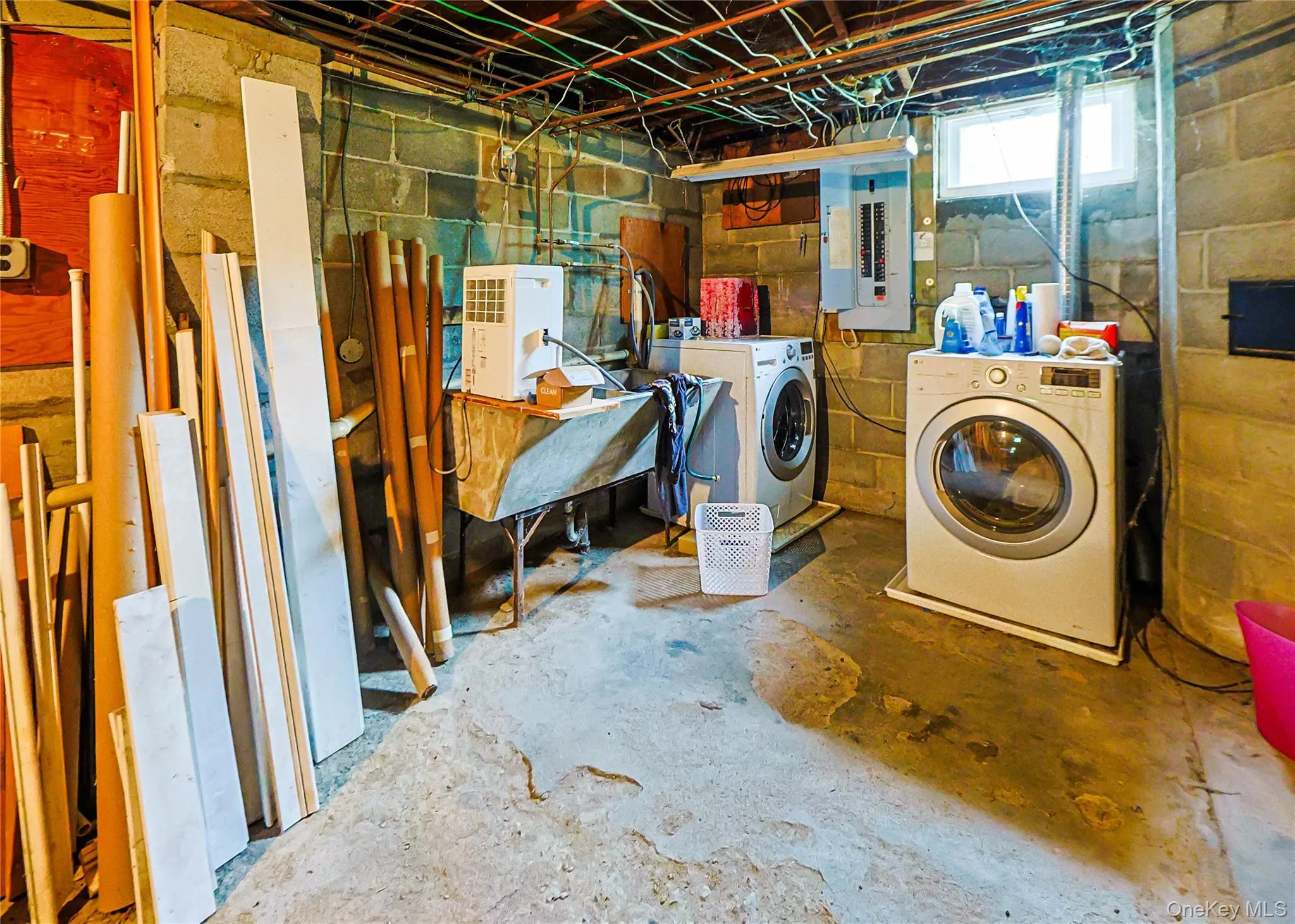 1085 Violet Avenue, Hyde Park, NY, 3 Bedrooms Bedrooms, 9 Rooms Rooms,2 BathroomsBathrooms,Residential,For Rent,Violet,0,1041828 1085 Violet Avenue, Hyde Park, NY, 3 Bedrooms Bedrooms, 9 Rooms Rooms,2 BathroomsBathrooms,Residential,For Rent,Violet,0,1041828